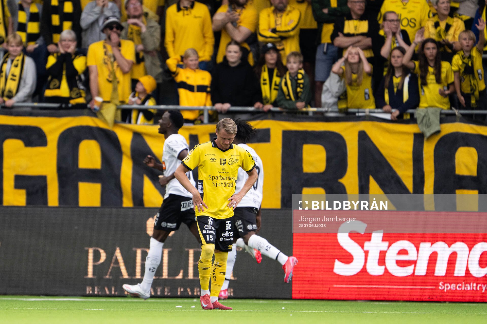 Elfsborgs Simon Hedlund deppar