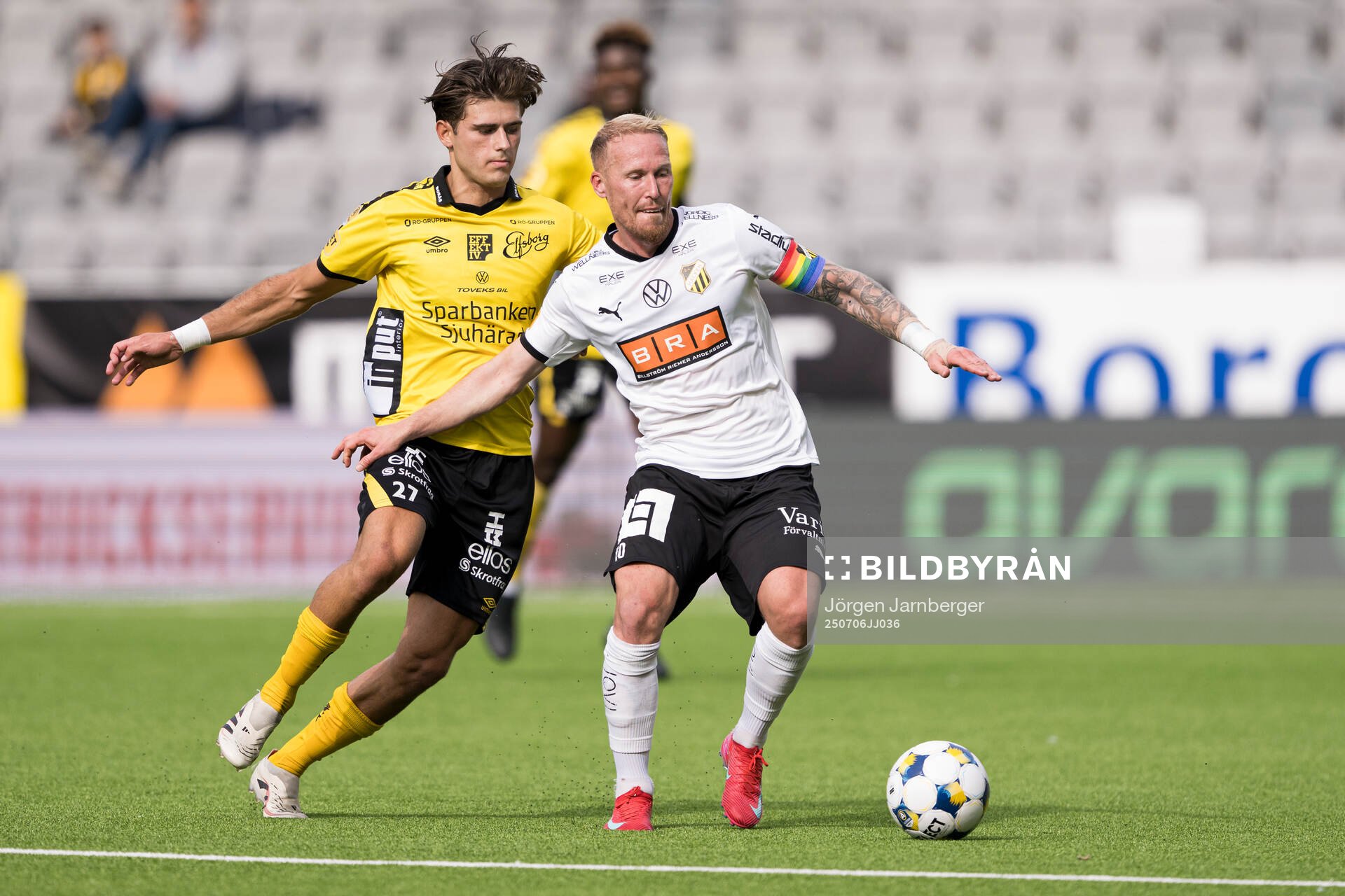 Elfsborgs Besfort Zeneli och Häckens Mikkel Rygaard Jensen