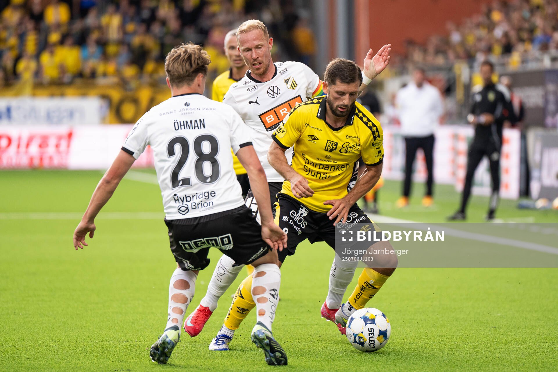 Häckens Mikkel Rygaard Jensen och Elfsborgs Arber Zeneli