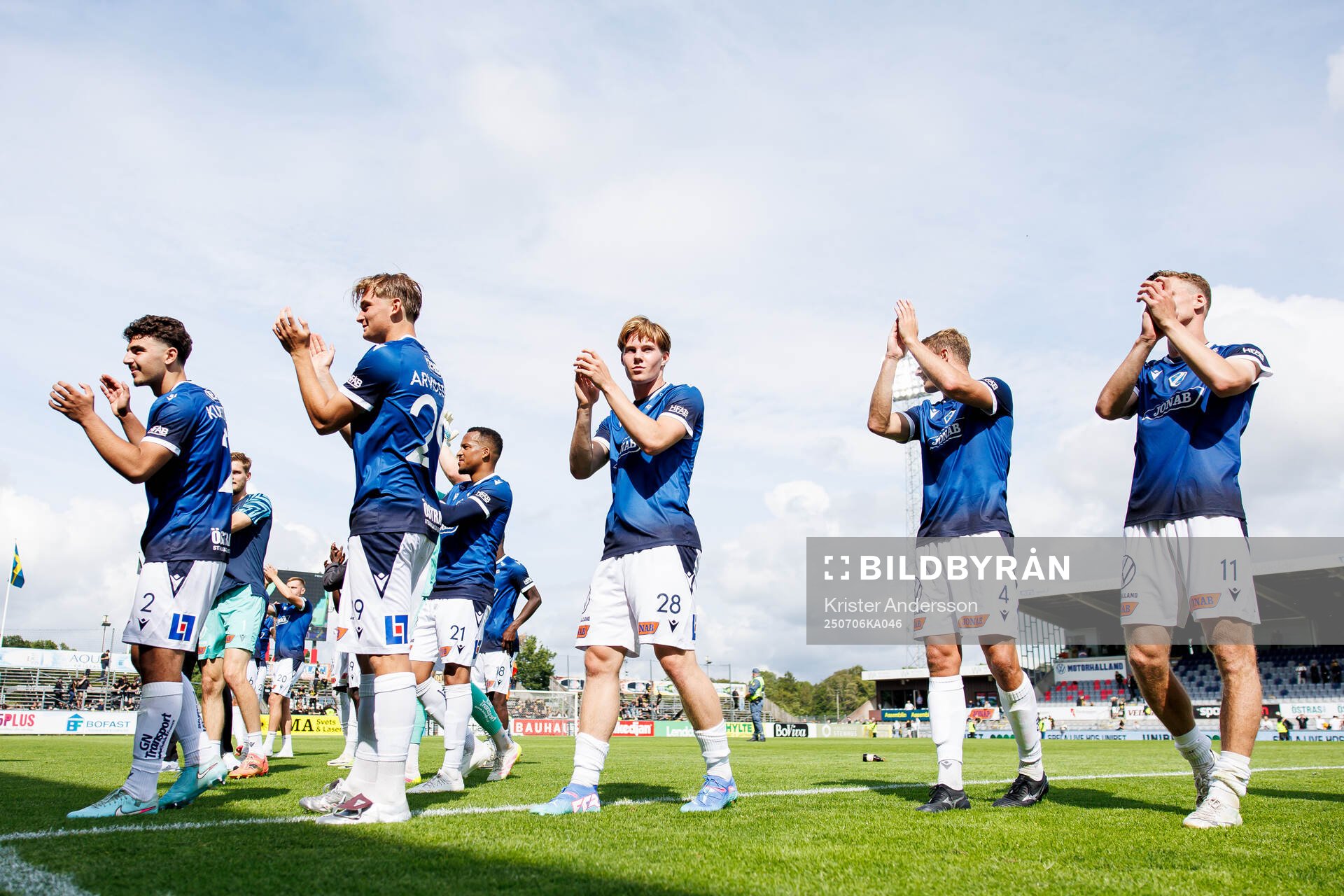 Halmstads spelare jublar