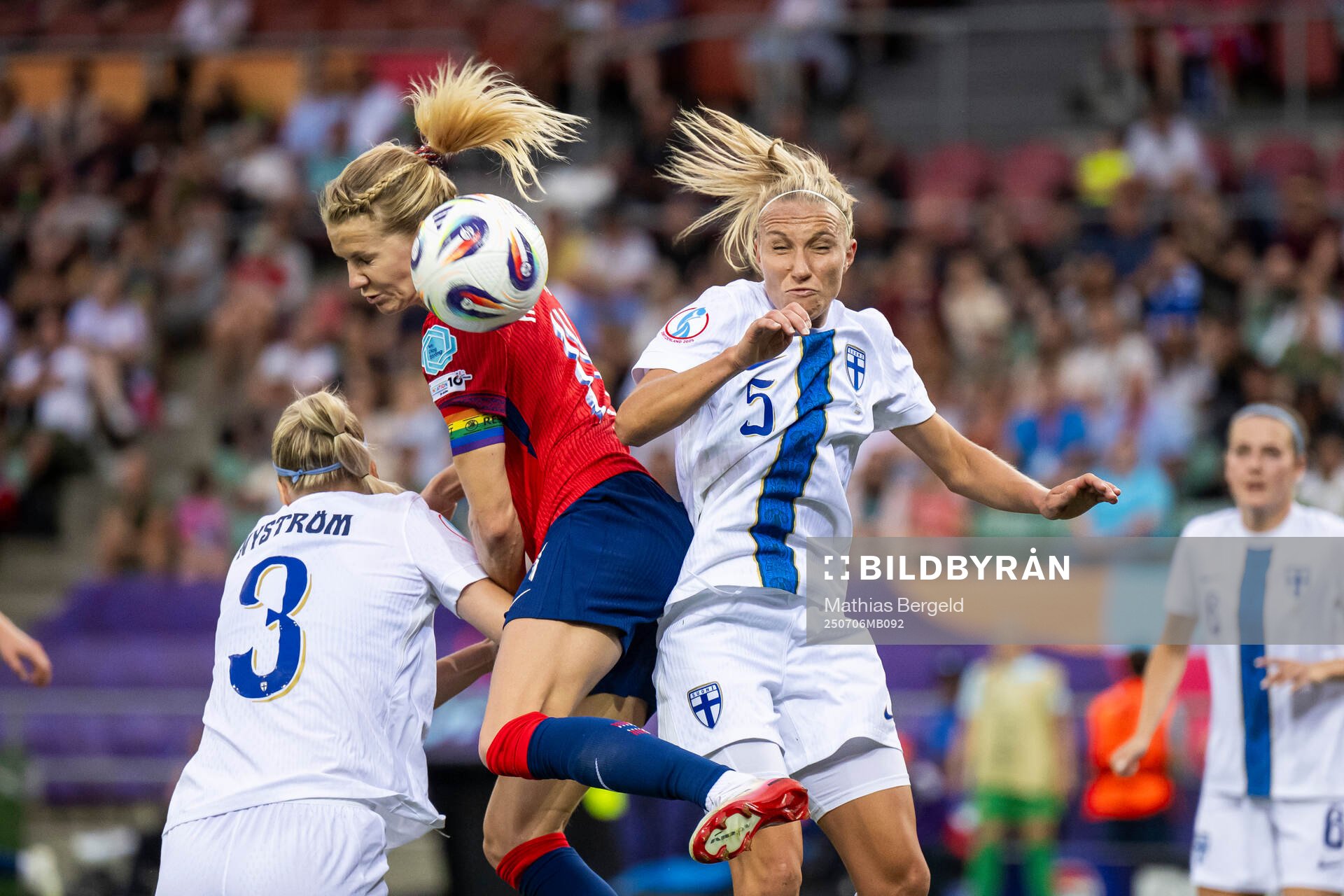 Ada Hegerberg of Norway and Emma Koivisto of Finland