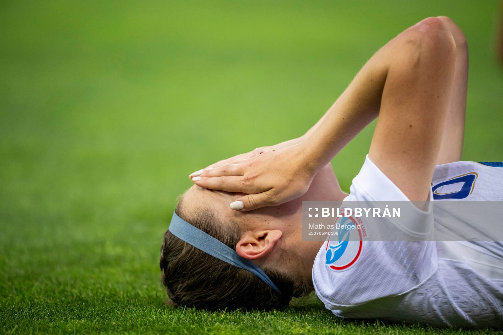 Joanna Tynnilä of Finland are in pain
