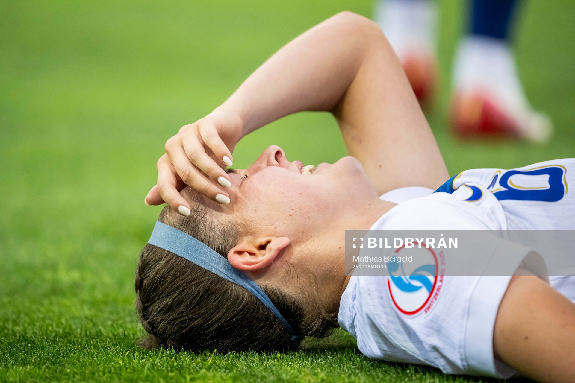 Joanna Tynnilä of Finland are in pain