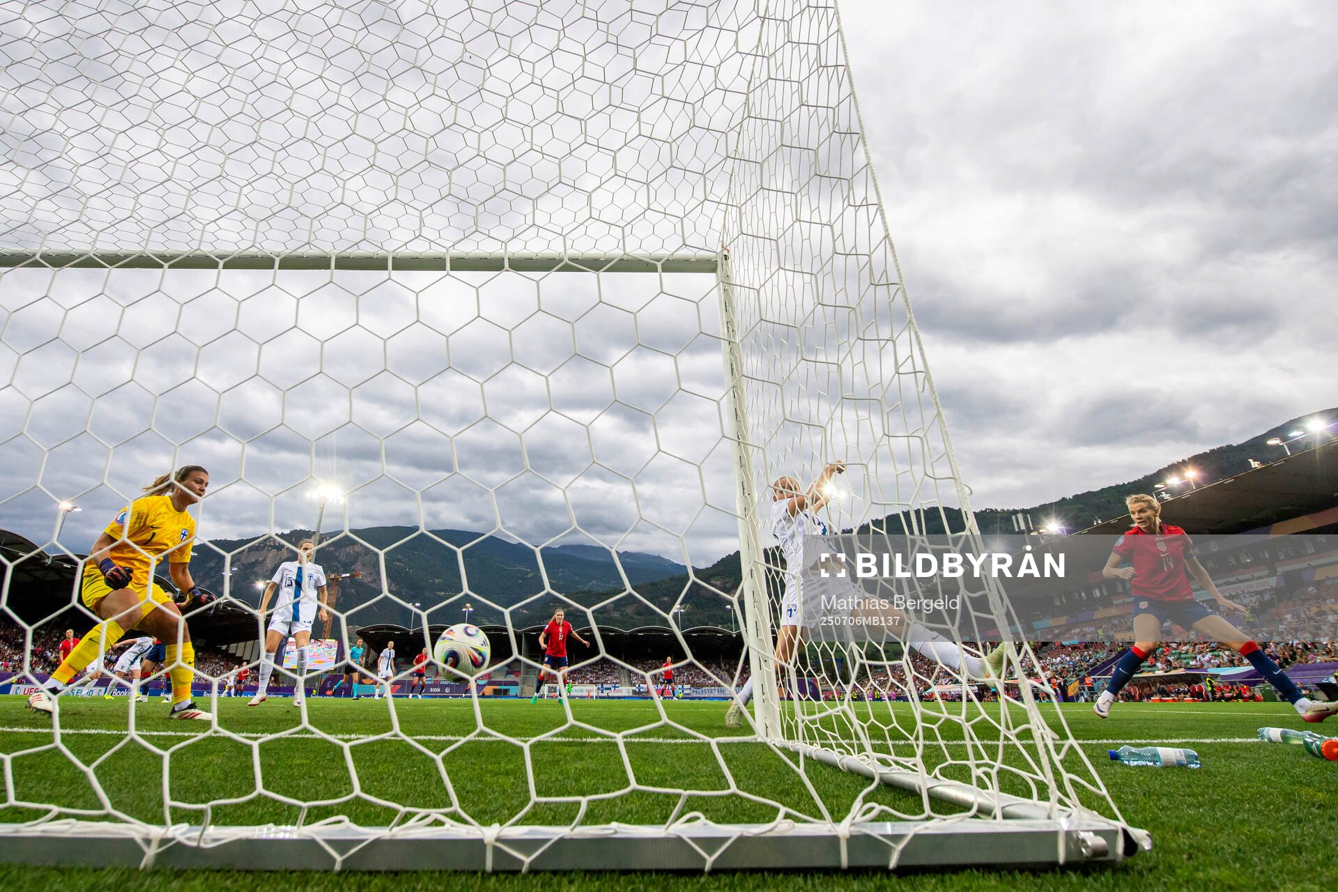 Goalkeeper Anna Koivunen and Nea Lehtola of Finland sees