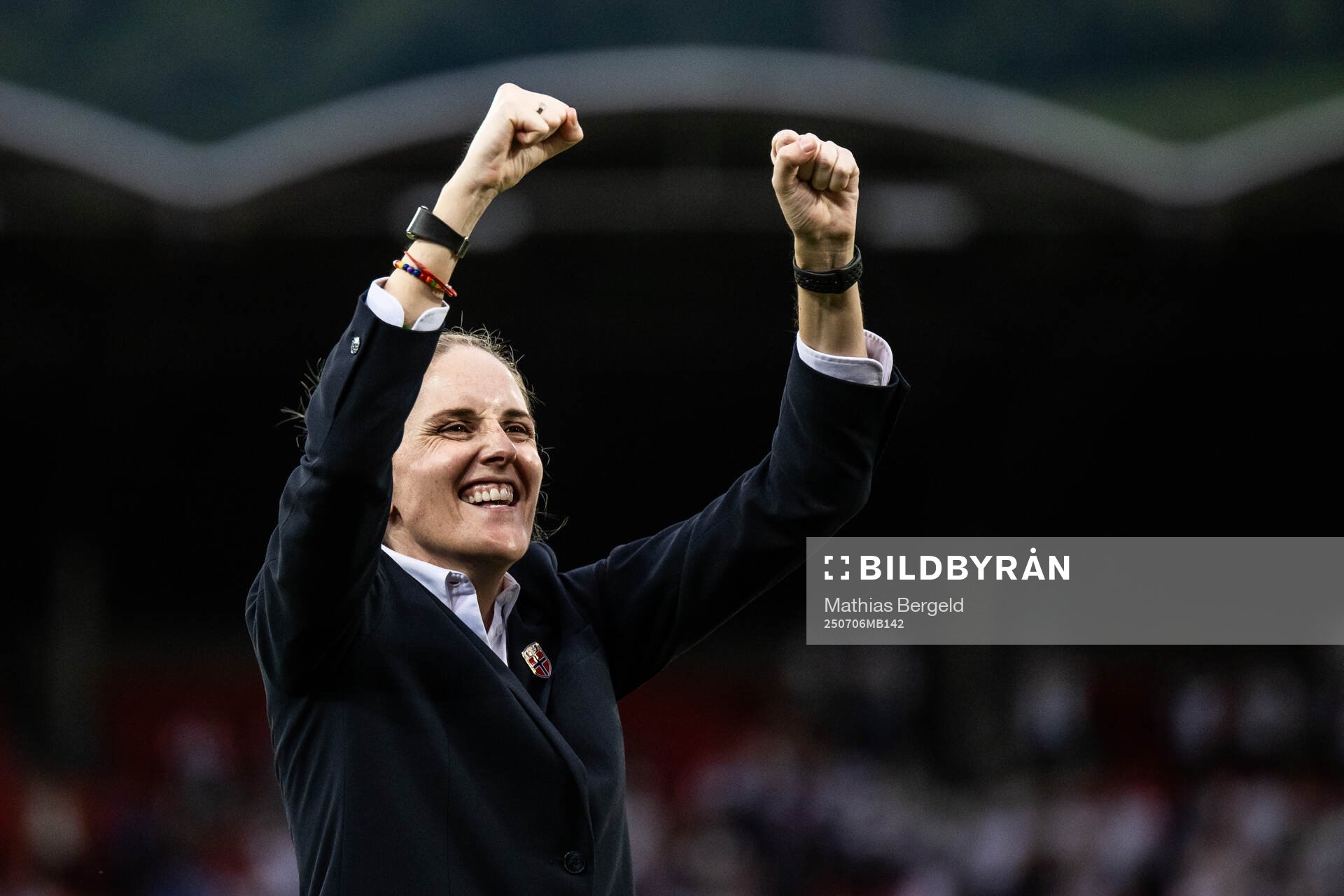 Head coach Gemma Grainger of Norway celebrates