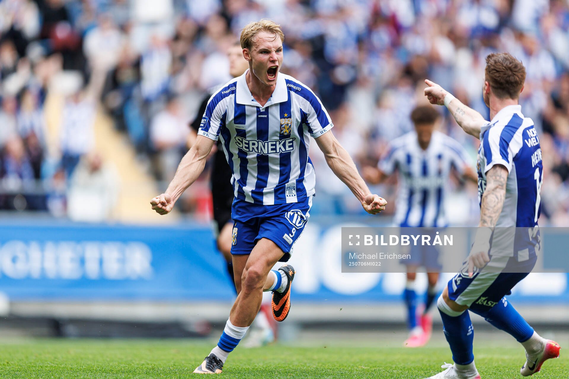 IFK Göteborgs Max Fenger och Tobias Heintz jublar