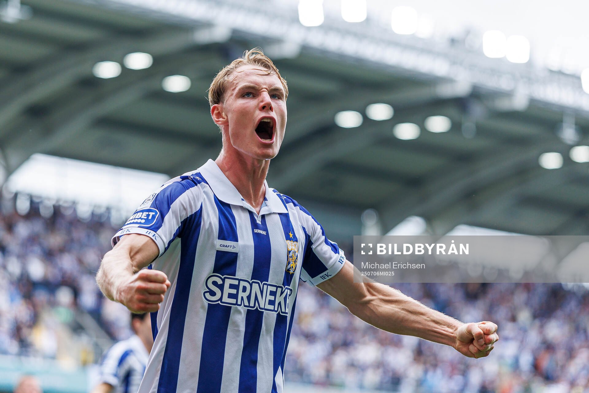 IFK Göteborgs Max Fenger jublar