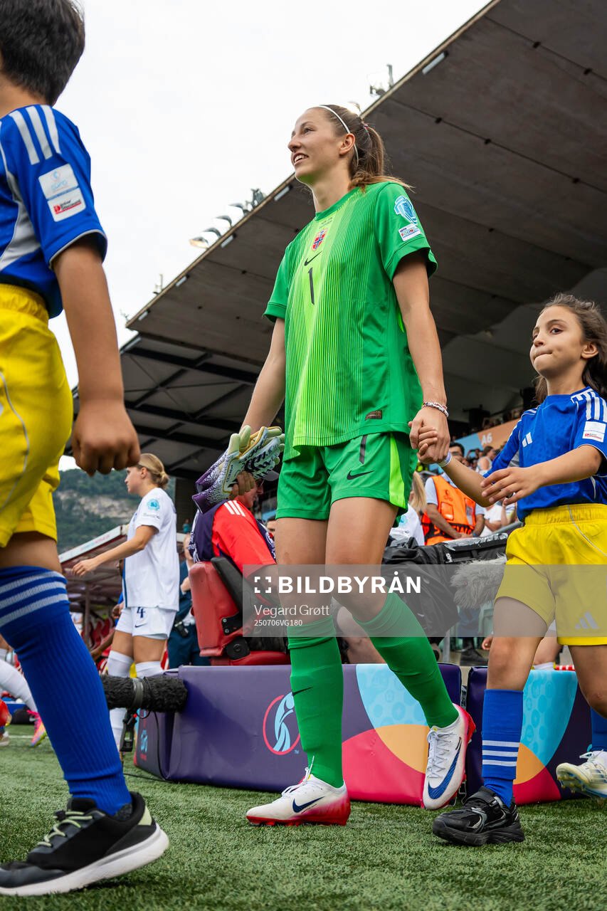 Goalkeeper Cecilie Fiskerstrand of Norway enters the pitch