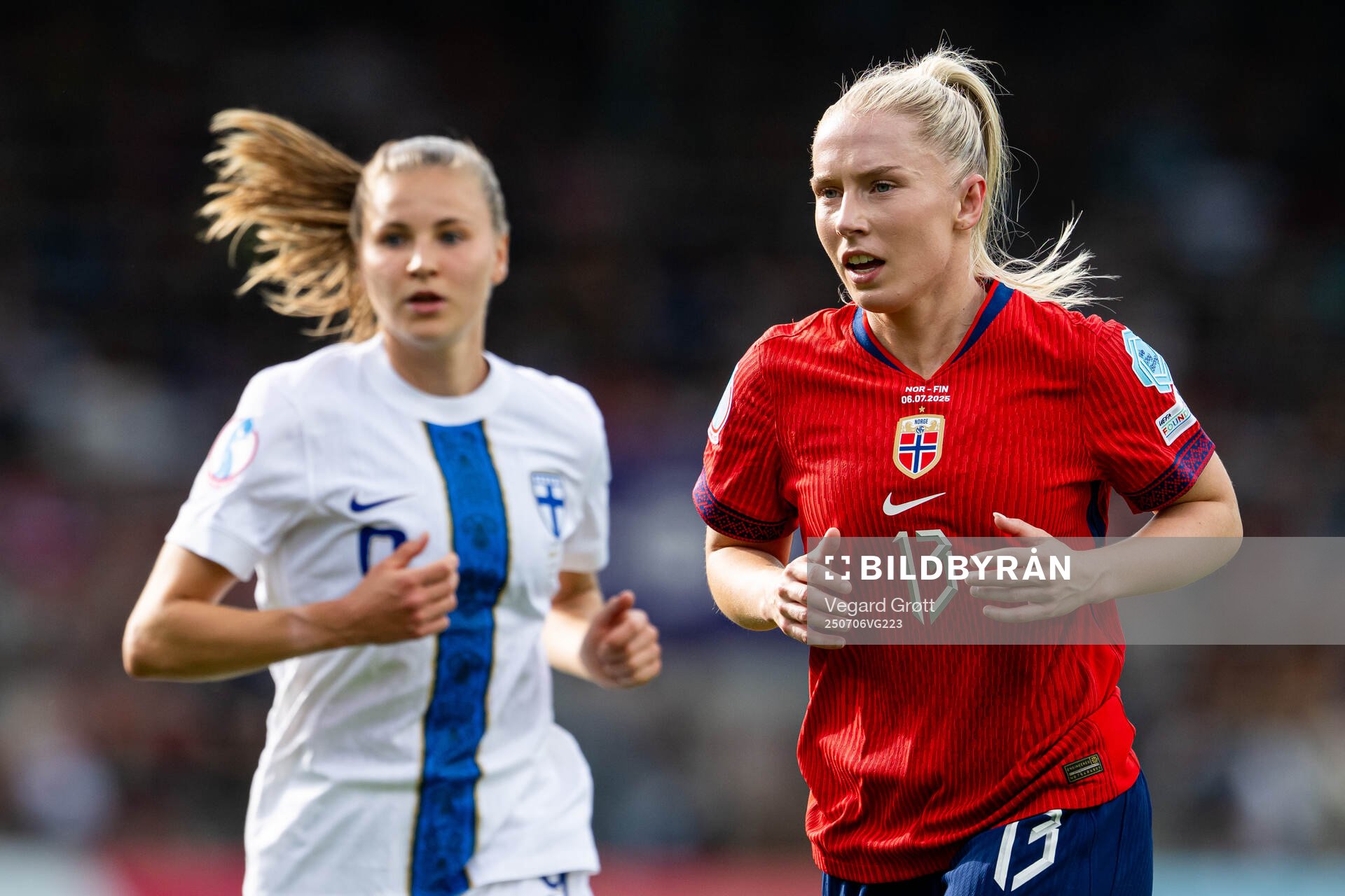 Katariina Kosola of Finland and Thea Bjelde of Norway