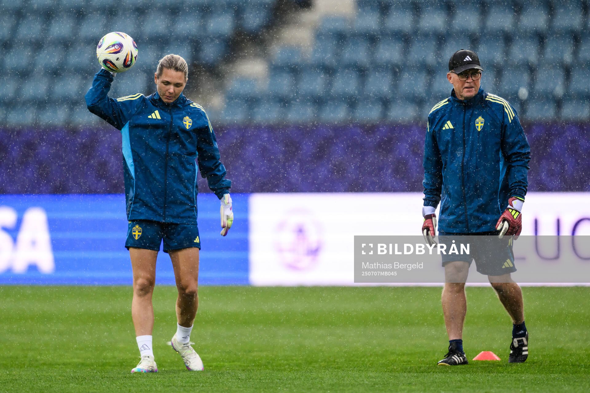 Goalkeeper Jennifer Falk and Goalkeeper coach Leif