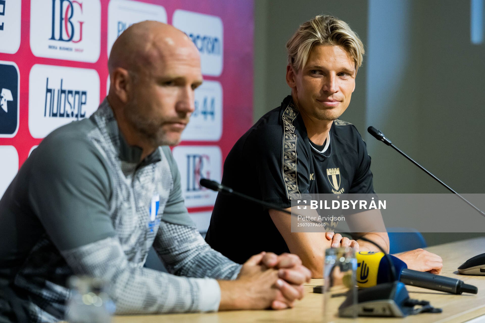 Head coach Henrik Rydström and Jens Stryger Larsen of