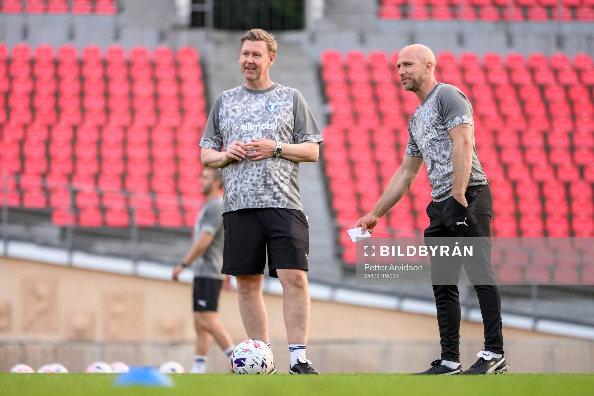 Assistant coach Peter Wettergren and Head coach Henrik