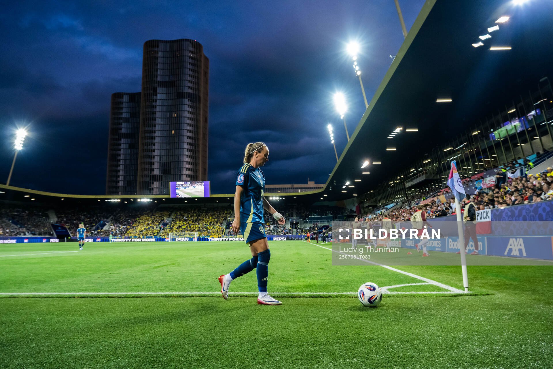 Kosovare Asllani of Sweden