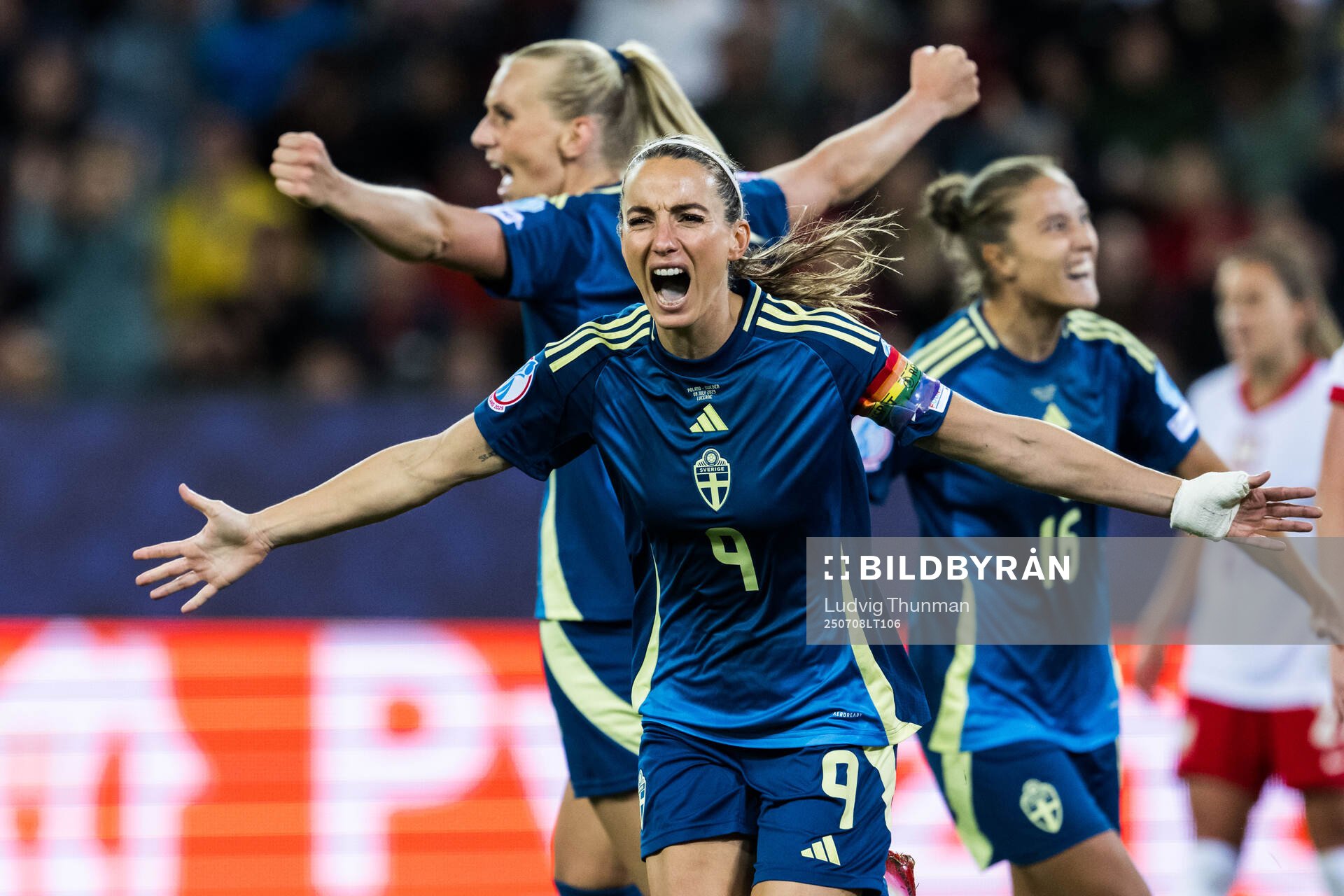 Kosovare Asllani of Sweden celebrates