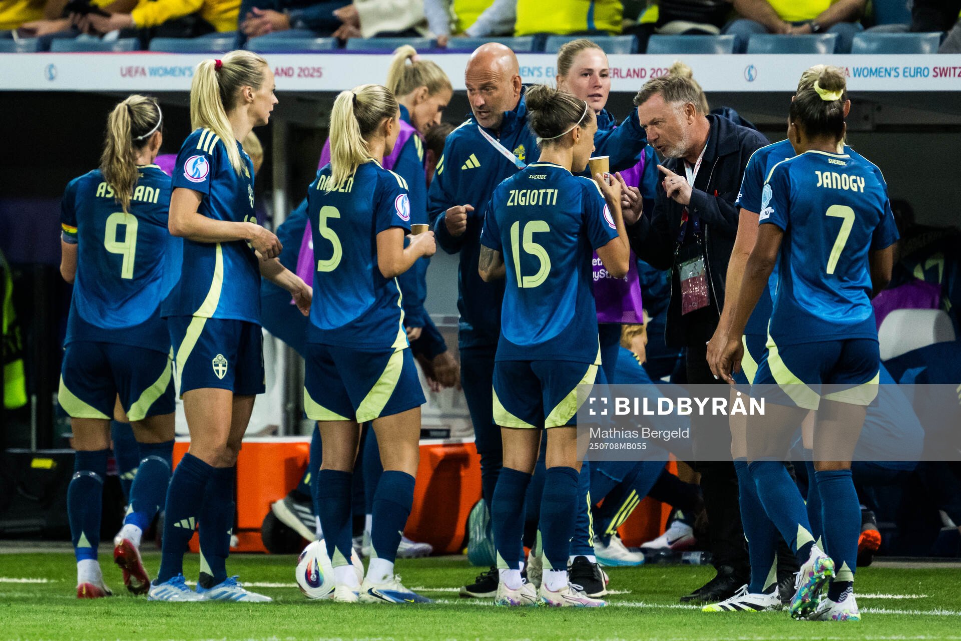 Julia Zigiotti Olme and Head coach Peter Gerhardsson of