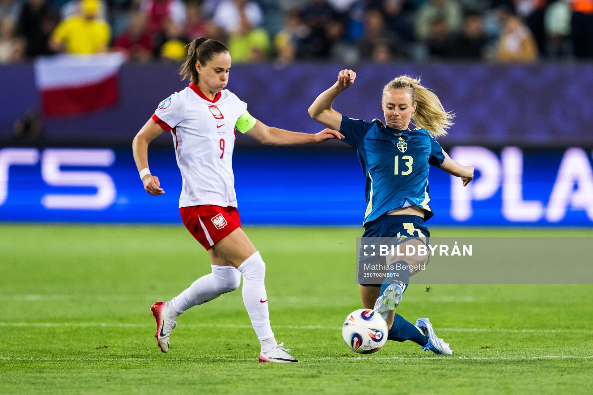 Ewa Pajor of Poland and Amanda Ilestedt of Sweden
