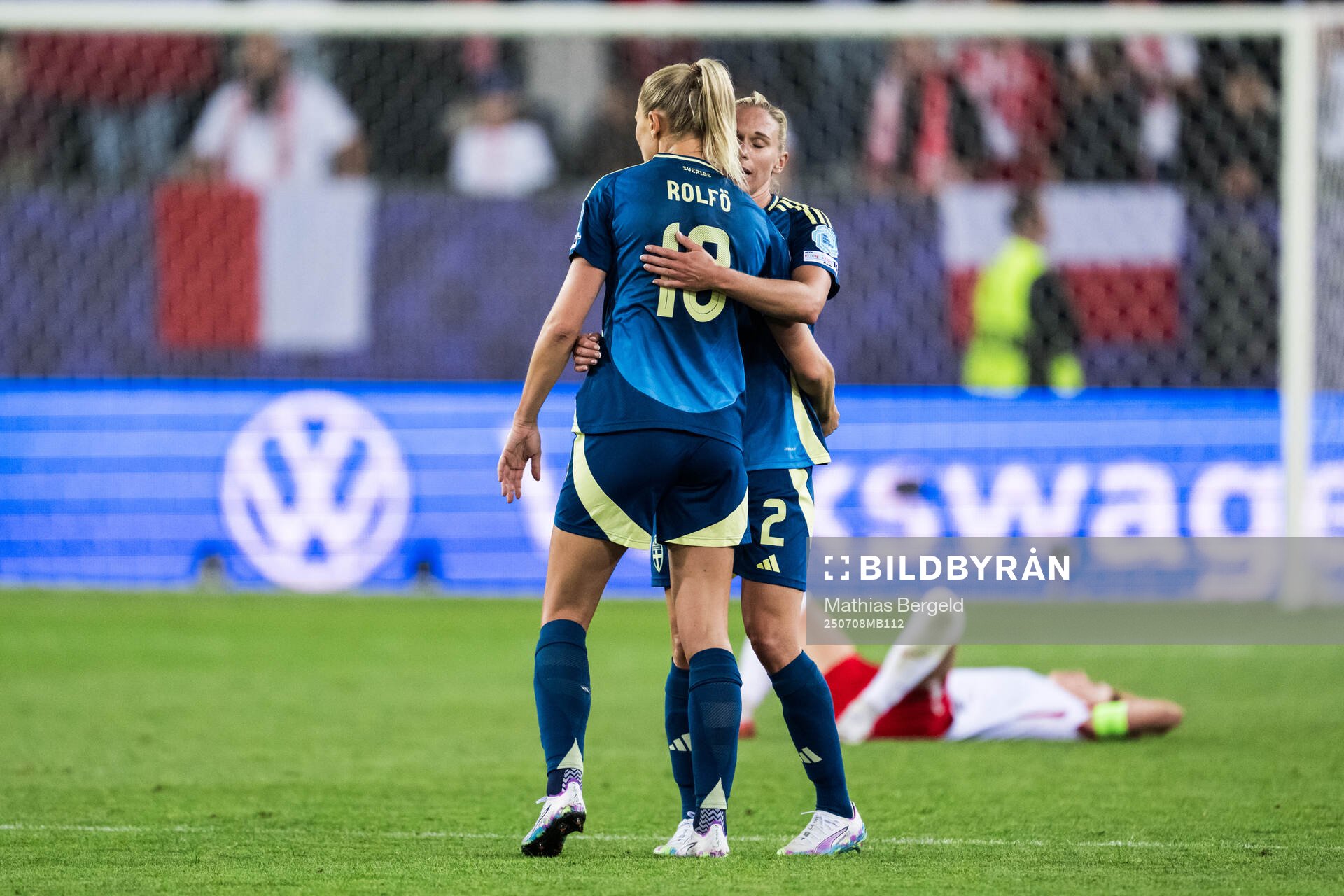 Fridolina Rolfö and Jonna Andersson of Sweden celebrate