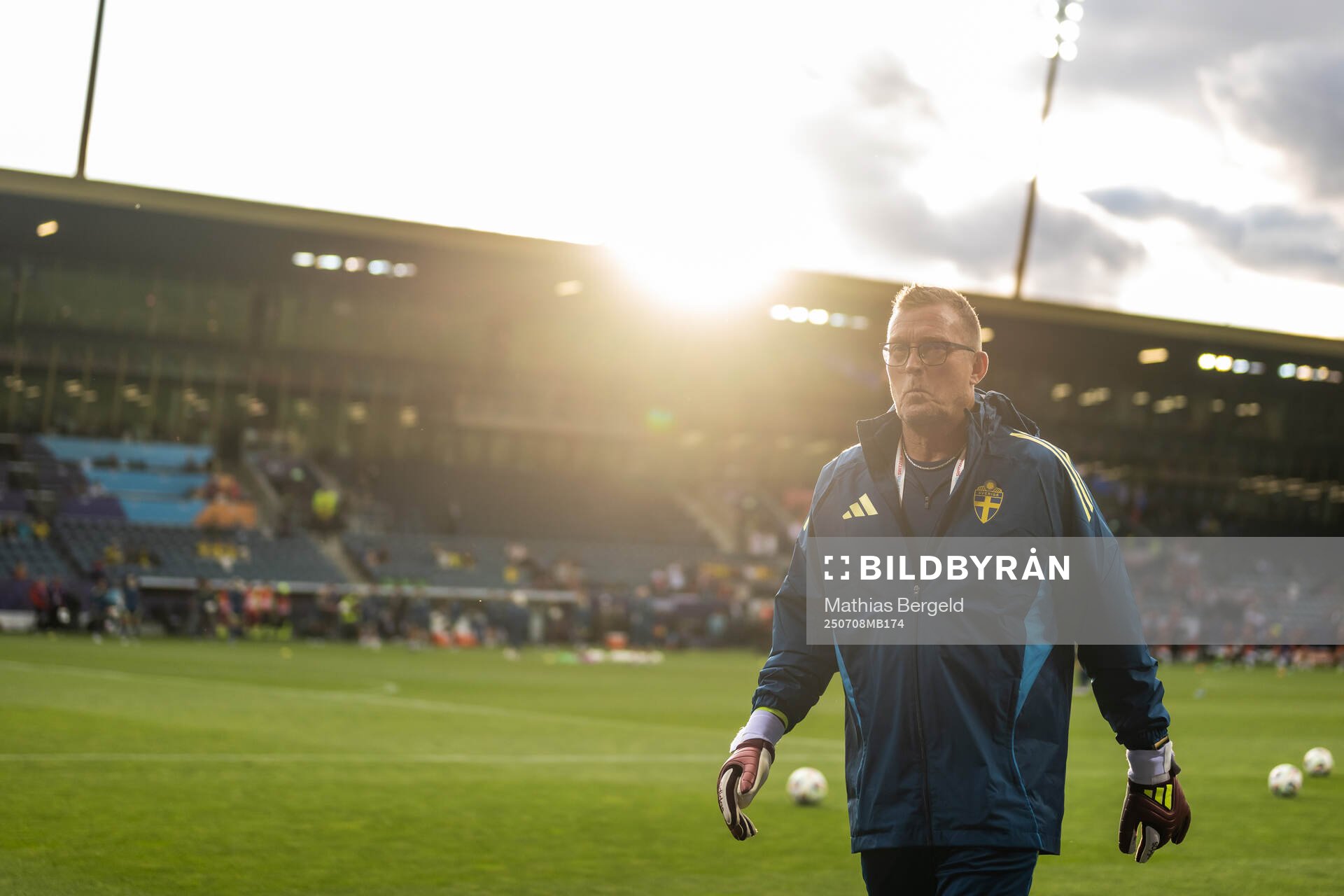 Goalkeeper coach Leif Troedsson of Sweden