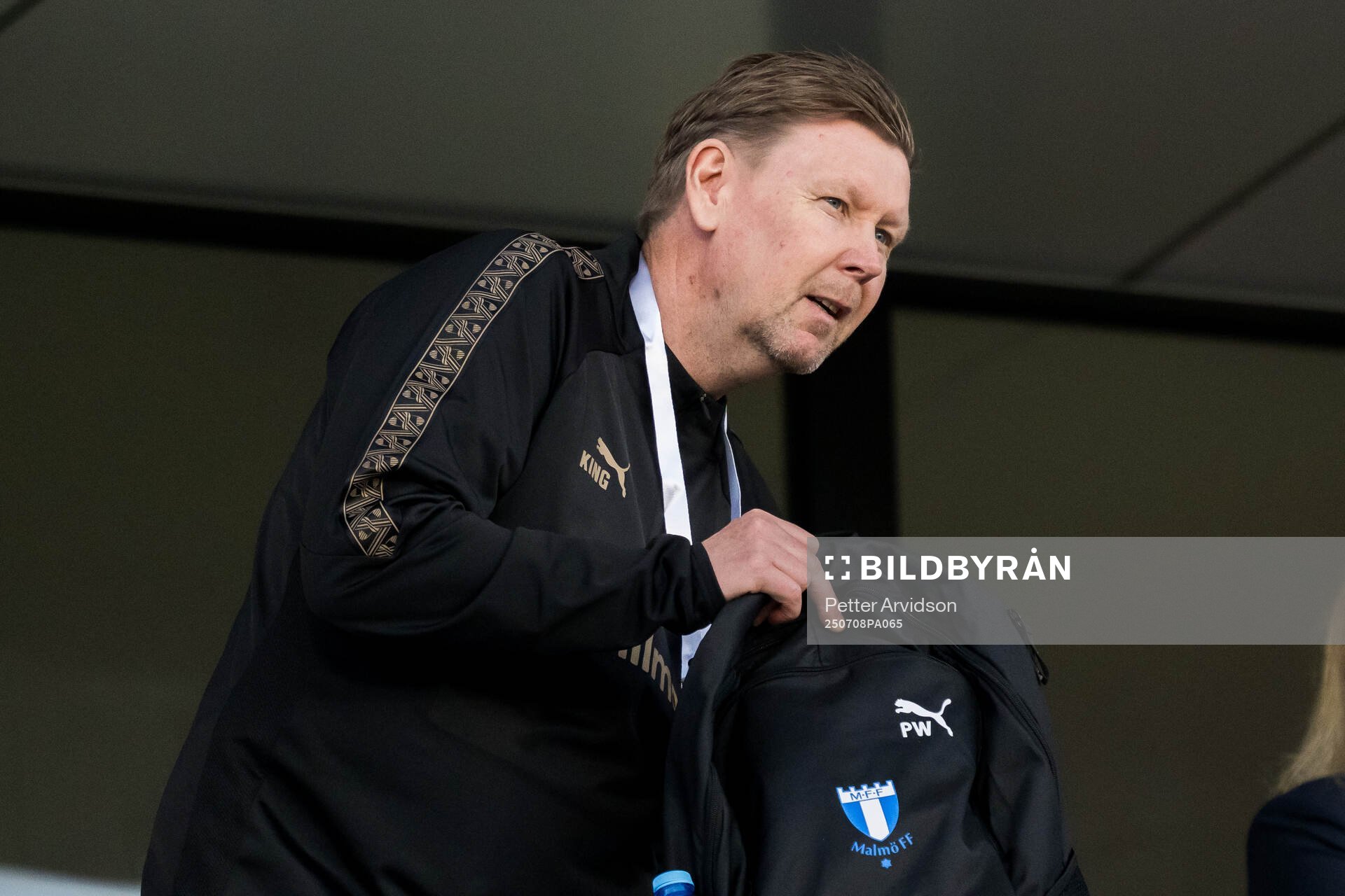 Assistant coach Peter Wettergren