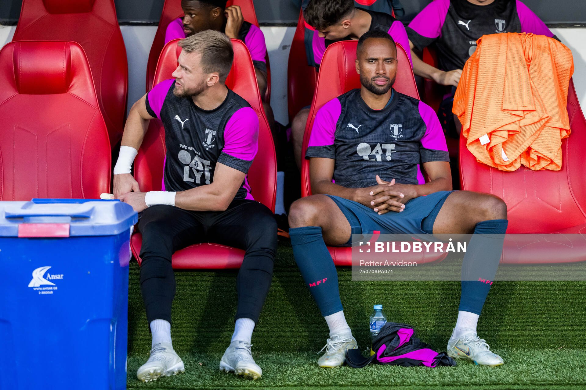 Ricardo Friedrich and Isaac Kiese Thelin of Malmö FF