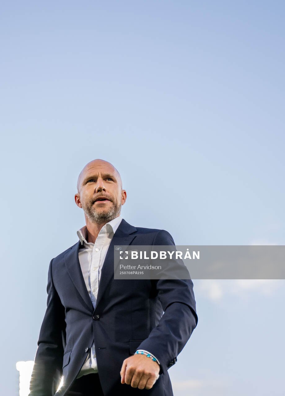 Head coach Henrik Rydström  of Malmö FF
