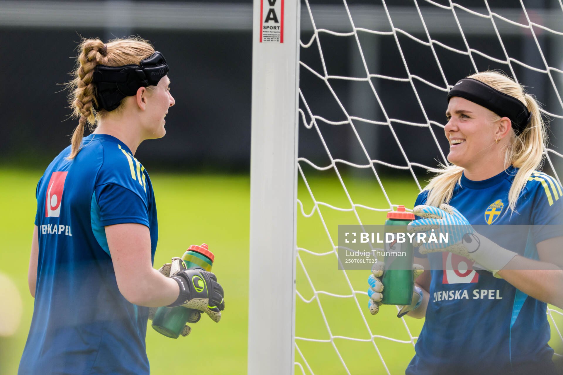 Goalkeeper Tove Enblom and Goalkeeper Emma Holmgren of the
