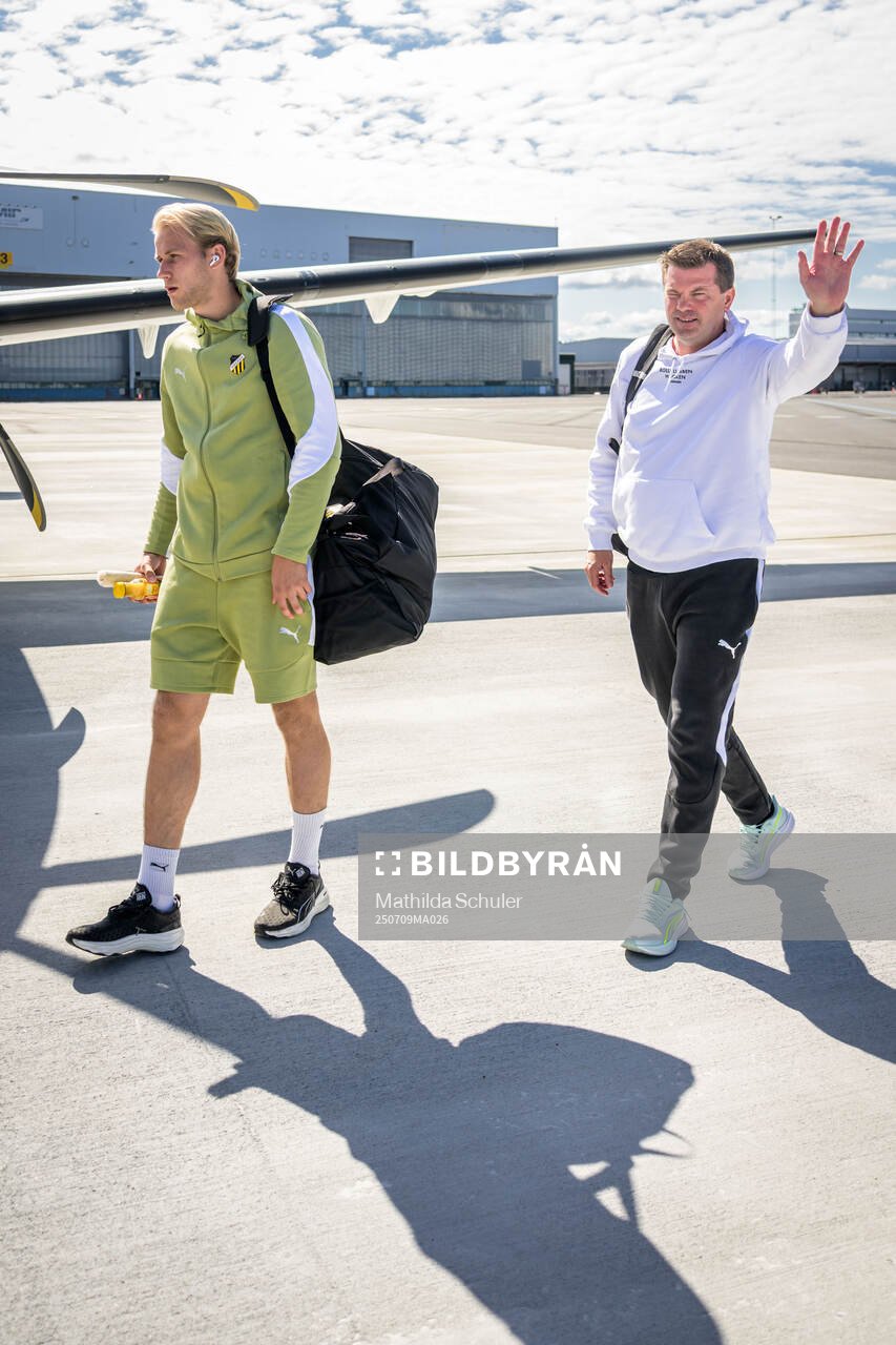 Harry Hilvenius  and head coach Jens Gustafsson of Häcken