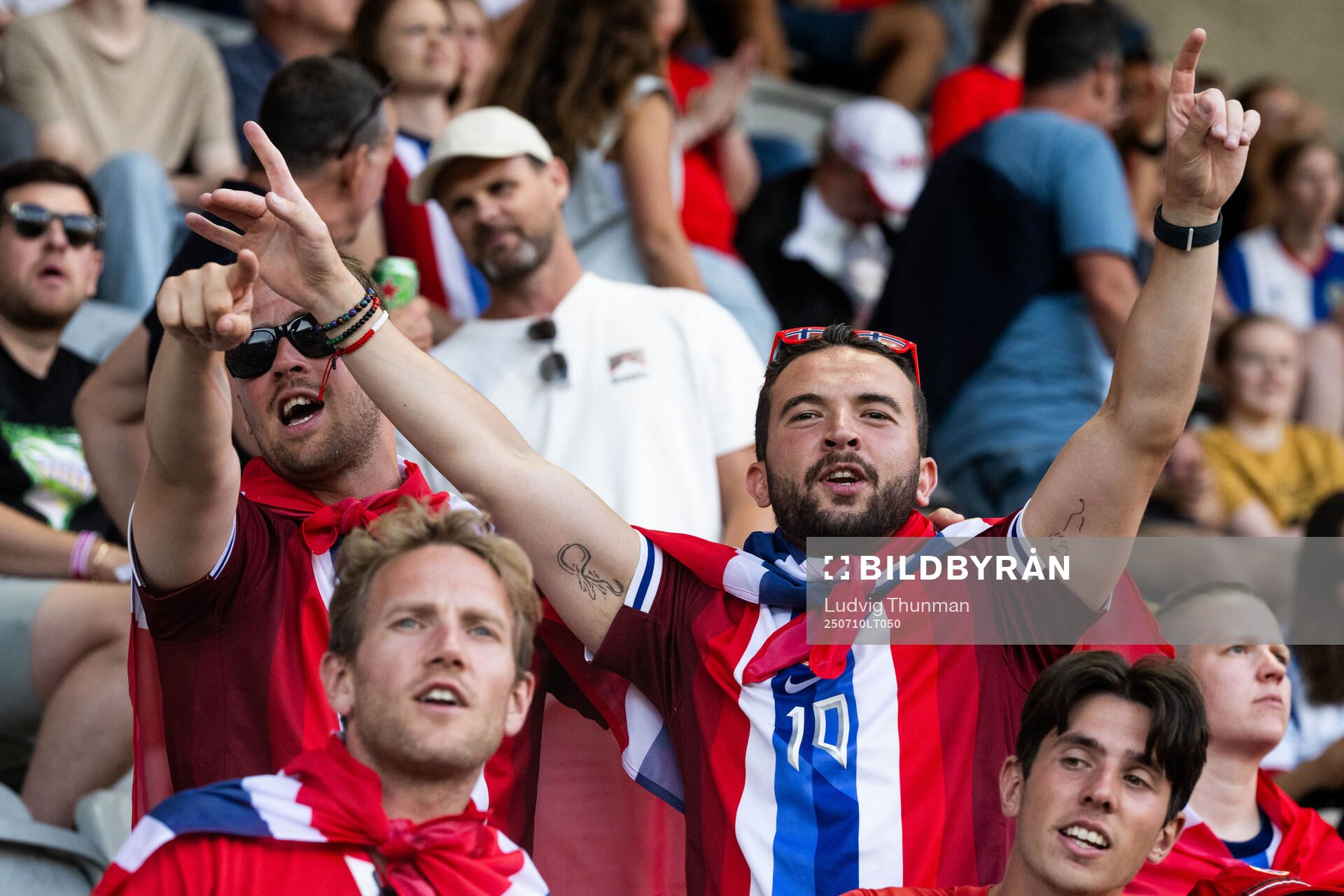Fans of Norway