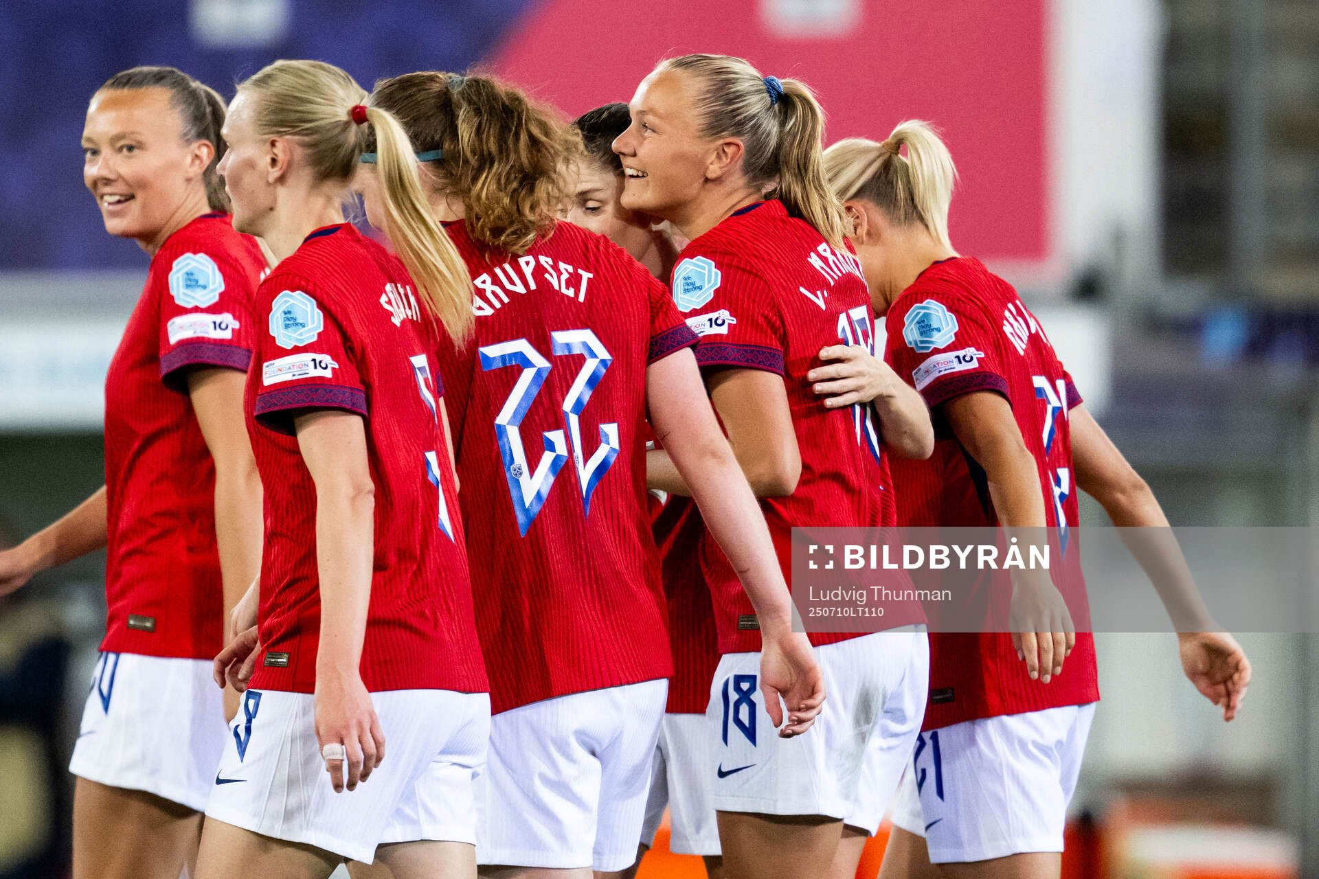 Frida Maanum of Norway celebrates