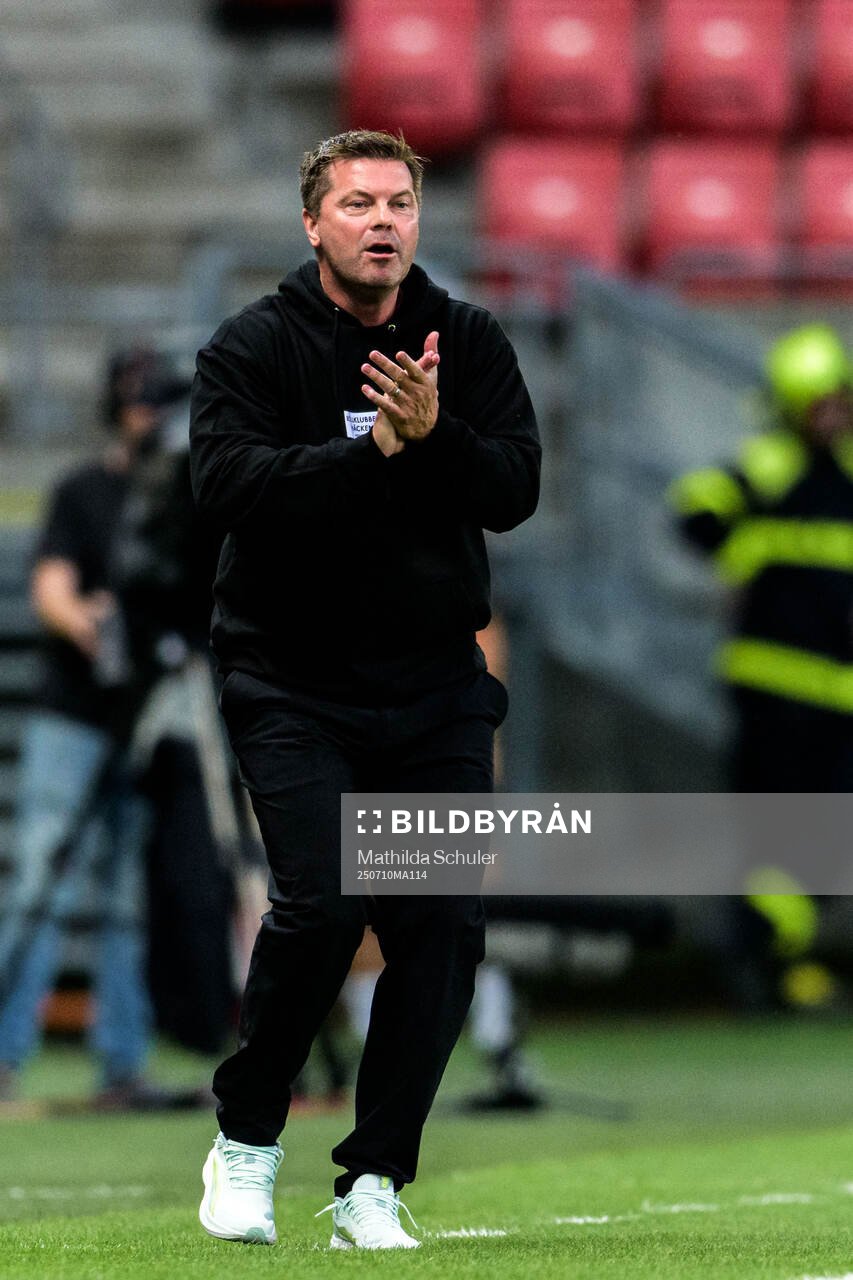 Coach Jens Gustafsson of Häcken