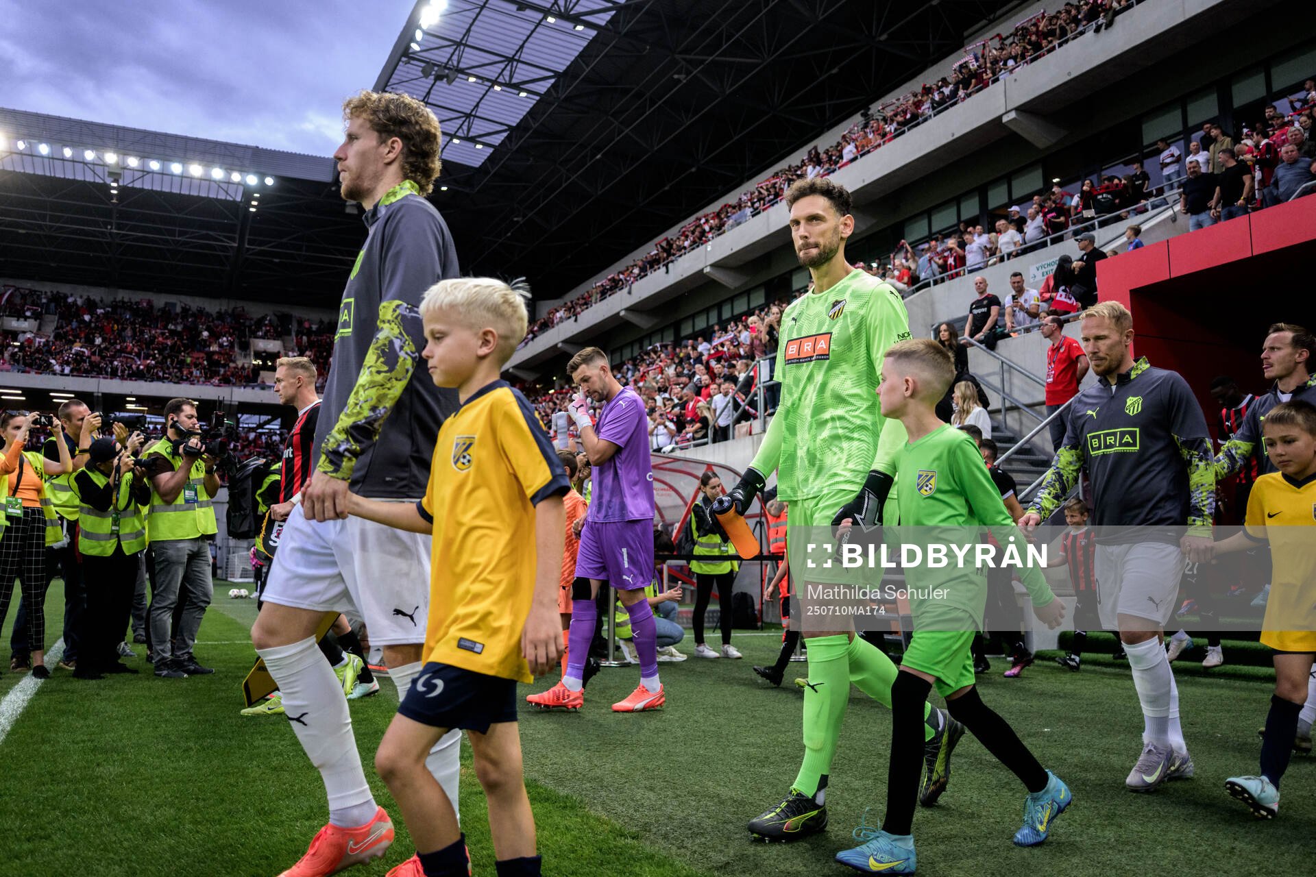Goalkeeper Etrit Berisha of Häcken