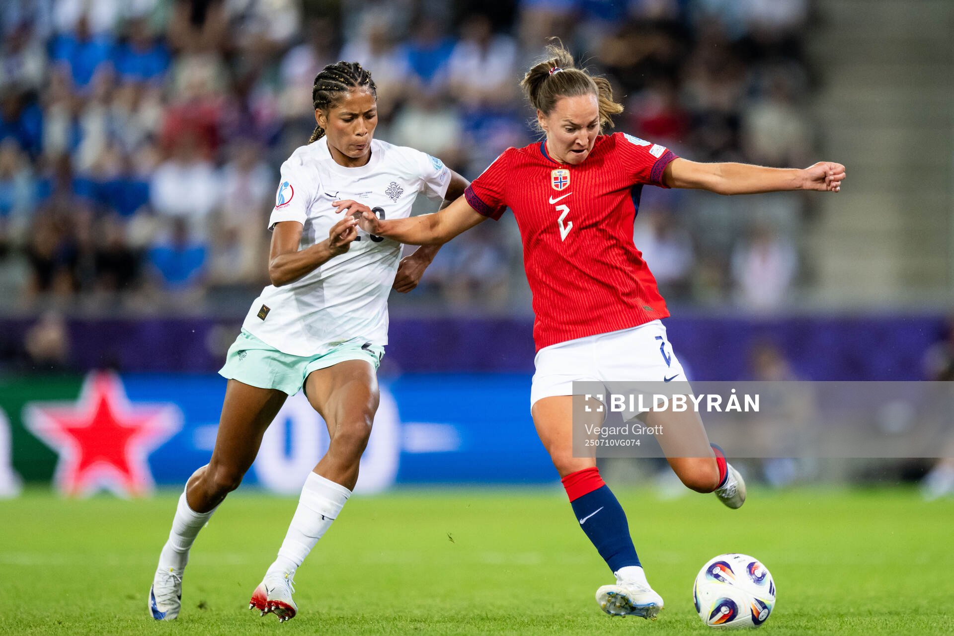 Sveindis Jonsdottir of Iceland and Marit Bratberg Lund of