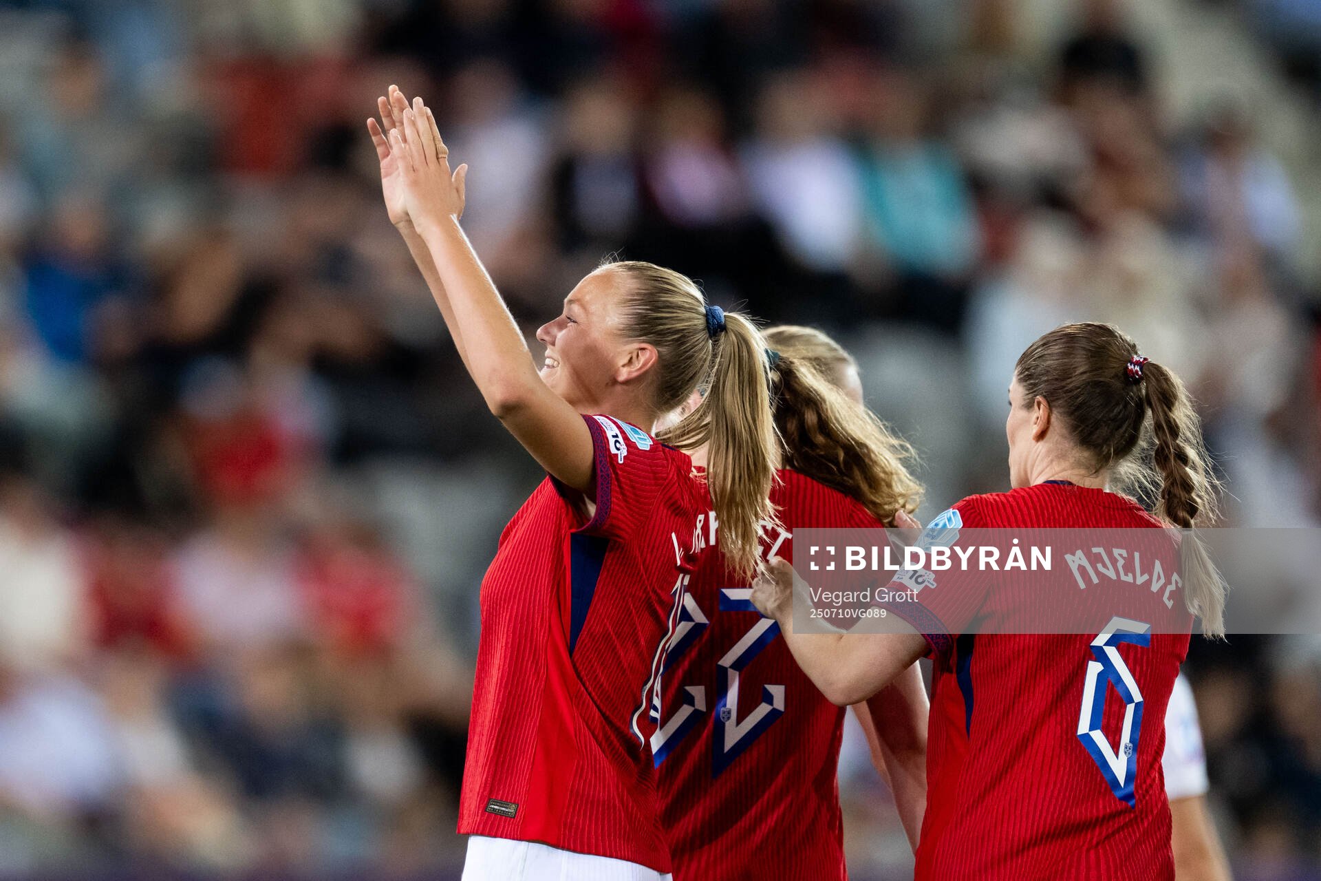 Frida Maanum of Norway celebrates