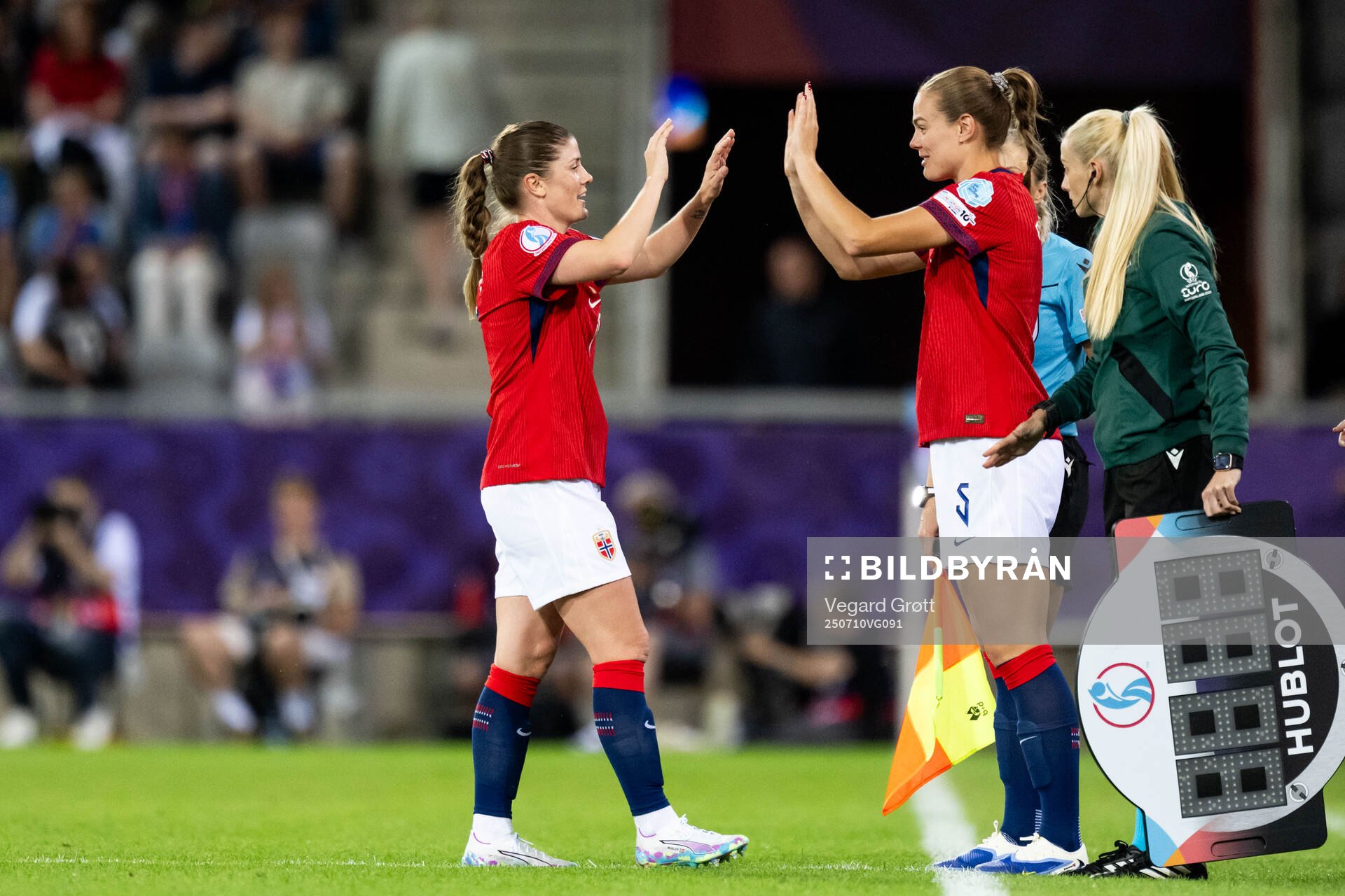 Maren Mjelde and Marthine Østenstad of Norway