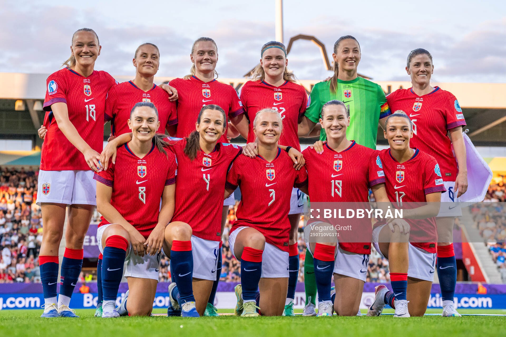 The starting eleven of Norway pose for a team photo