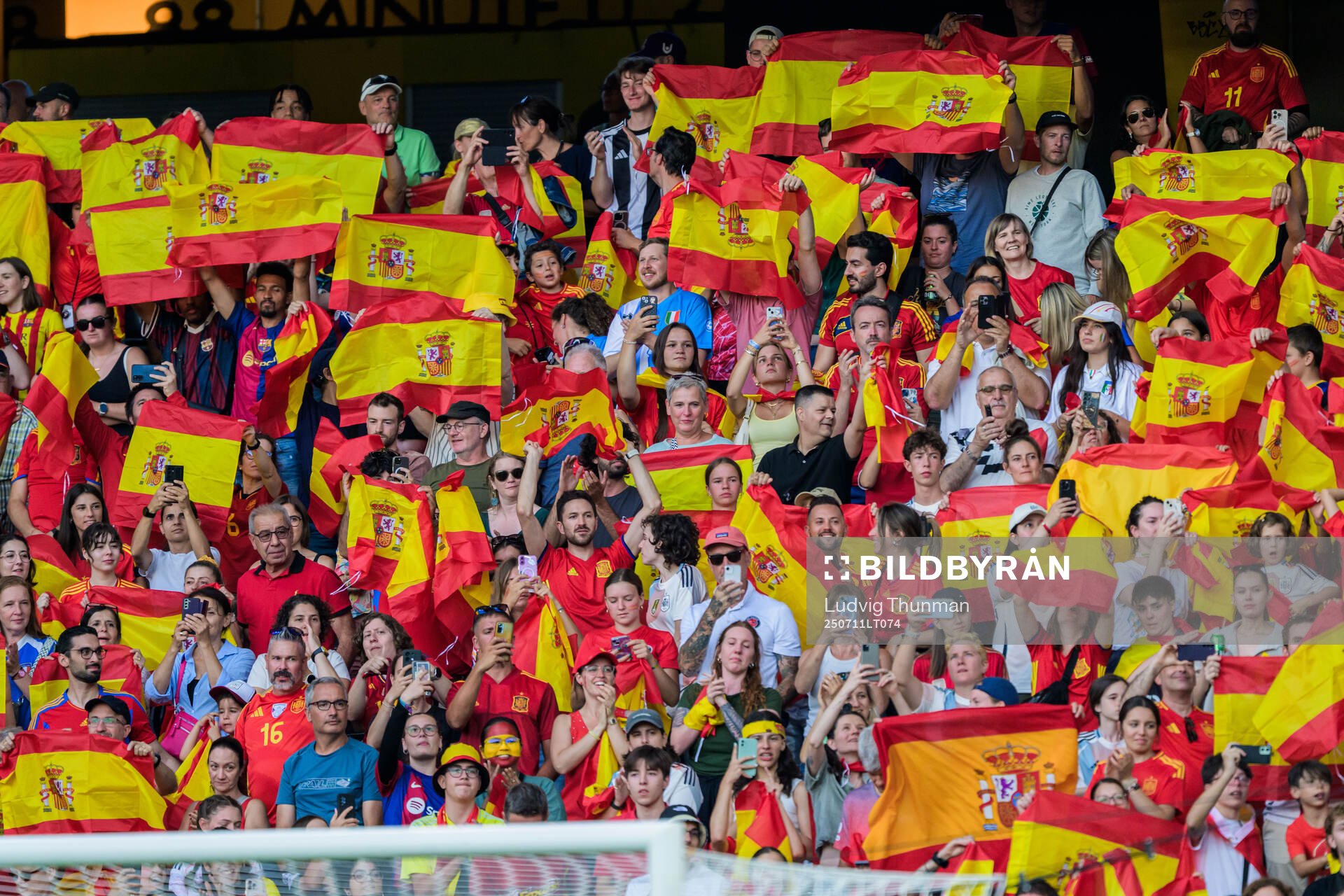 And Fans of Spain