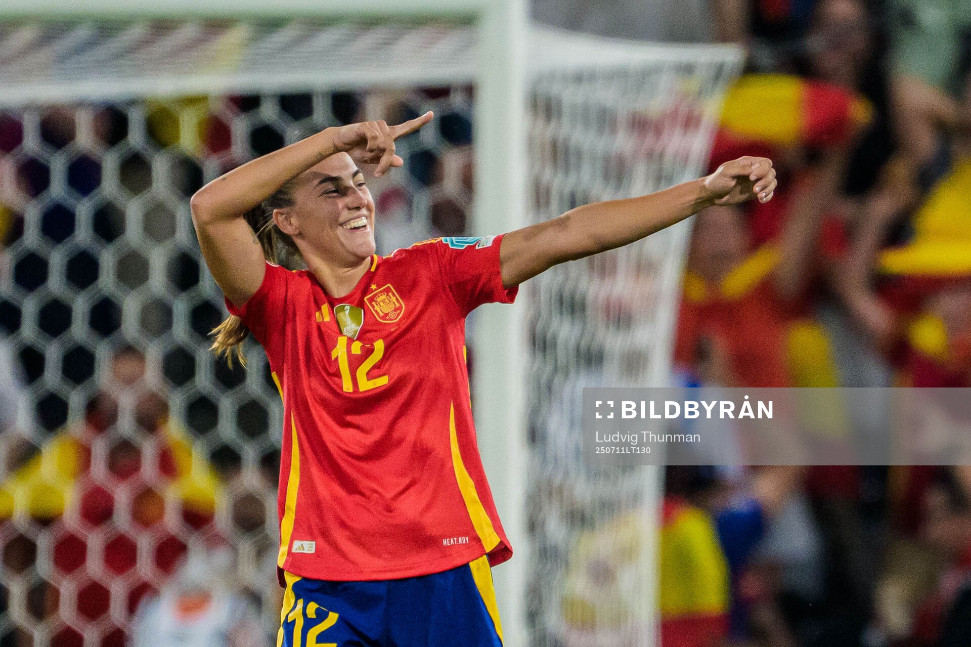 Patri Guijarro of Spain celebrates