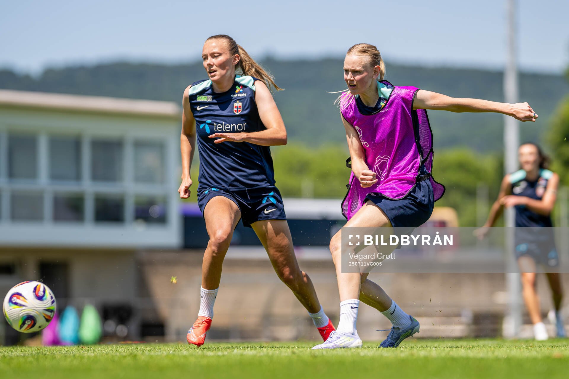 Synne Sofie Kinden Jensen and Karina Sævik of the