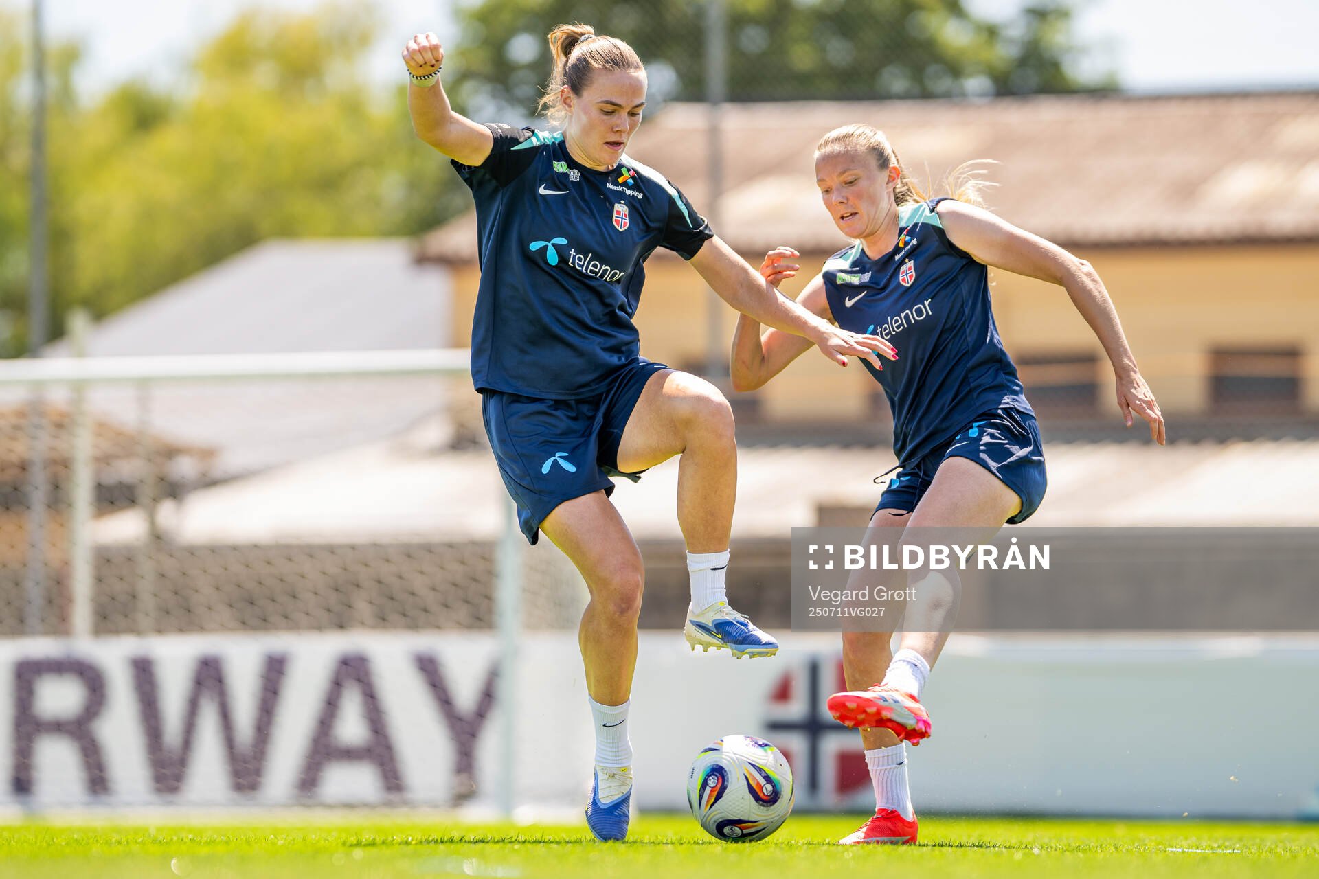 Marthine Østenstad and Synne Sofie Kinden Jensen of the