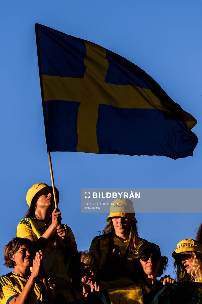 Fans of Sweden
