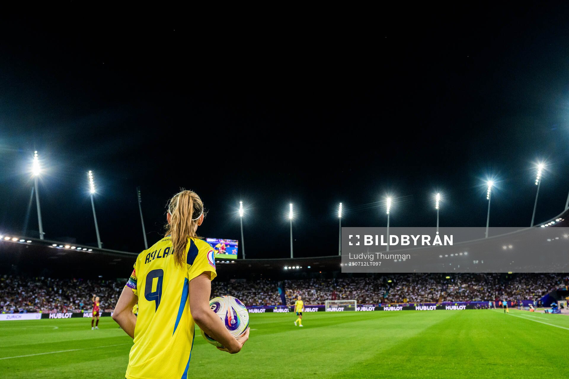 Kosovare Asllani of Sweden