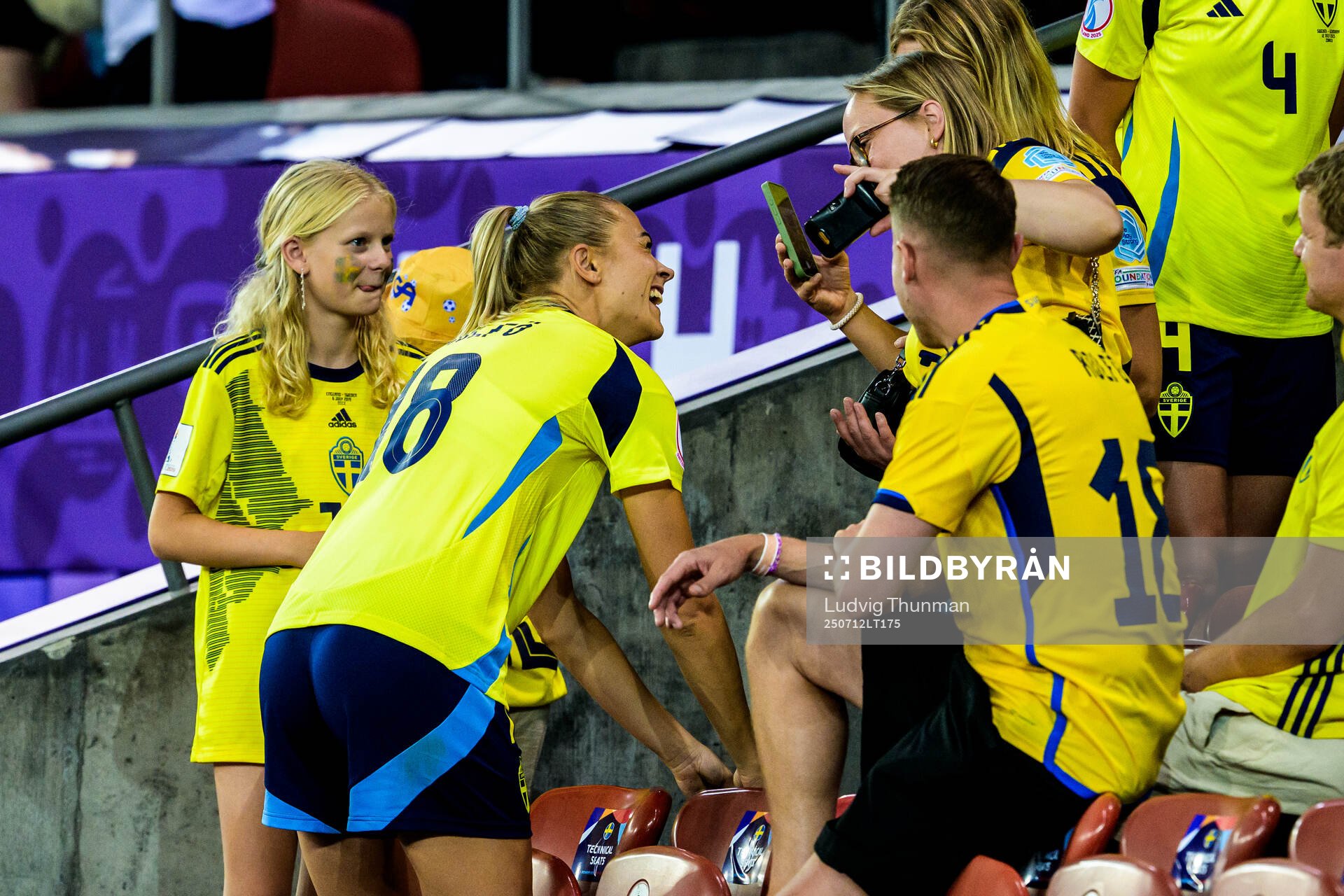 Fridolina Rolfö of Sweden in the stands