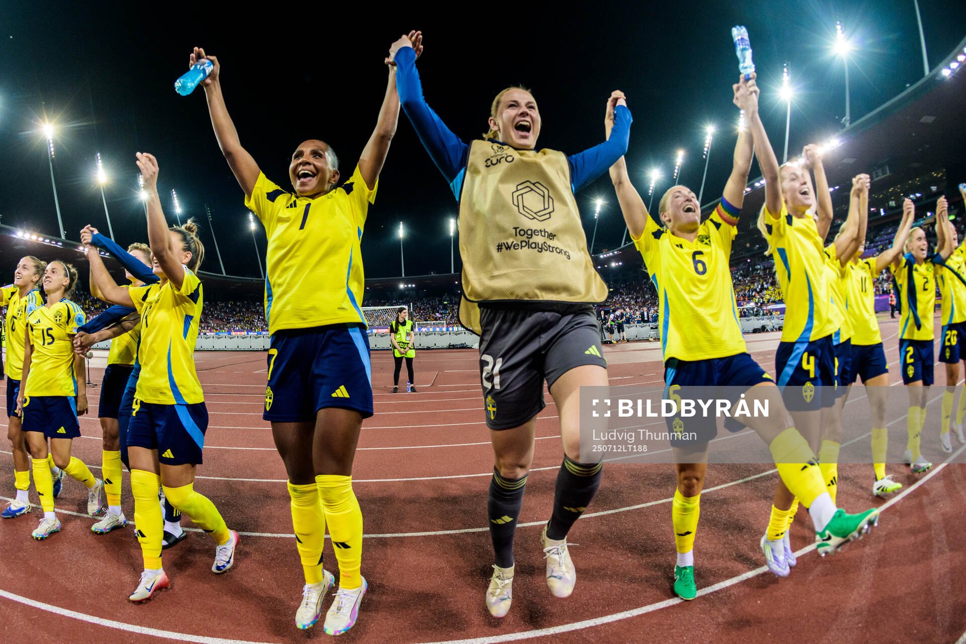 Madelen Janogy, goalkeeper Tove Enblom and Magdalena