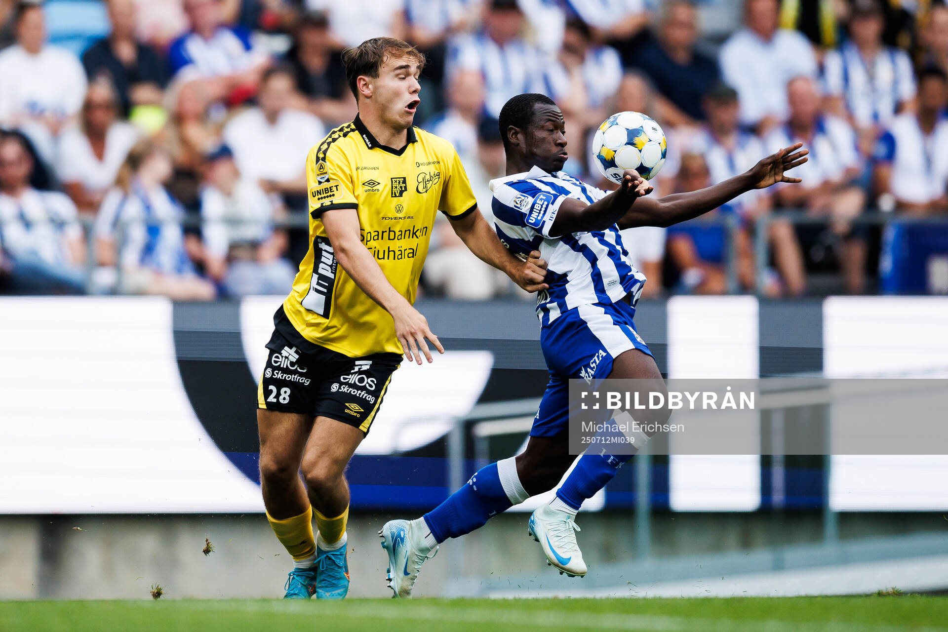 Elfsborgs Frode Aronsson och IFK Göteborgs Saidou Alioum
