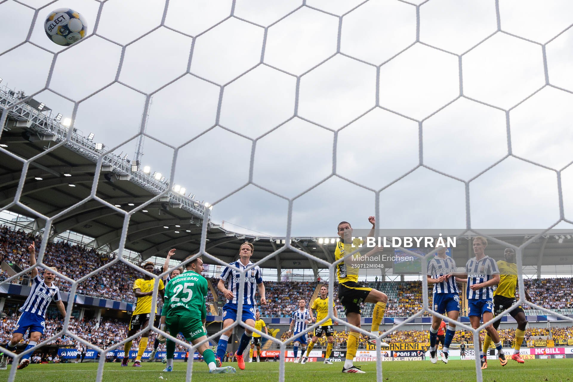 Elfsborgs Rasmus Wikström nickar in 1-1 i mål bakom IFK