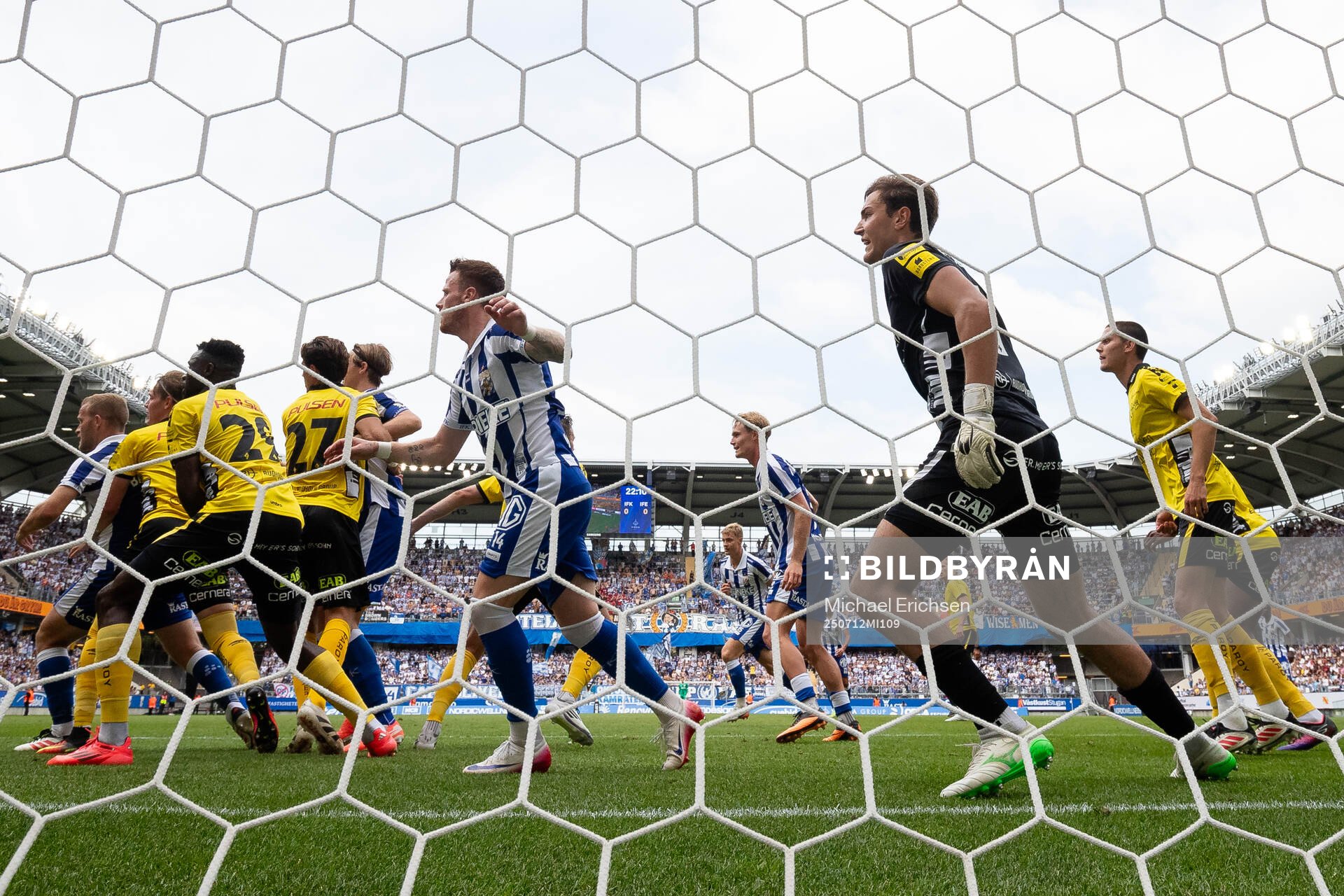 Elfsborgs målvakt Simon Eriksson