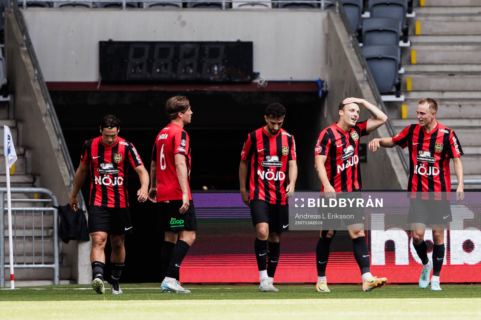 Brommapojkarnas Adam Skanning Jakobsen jublar