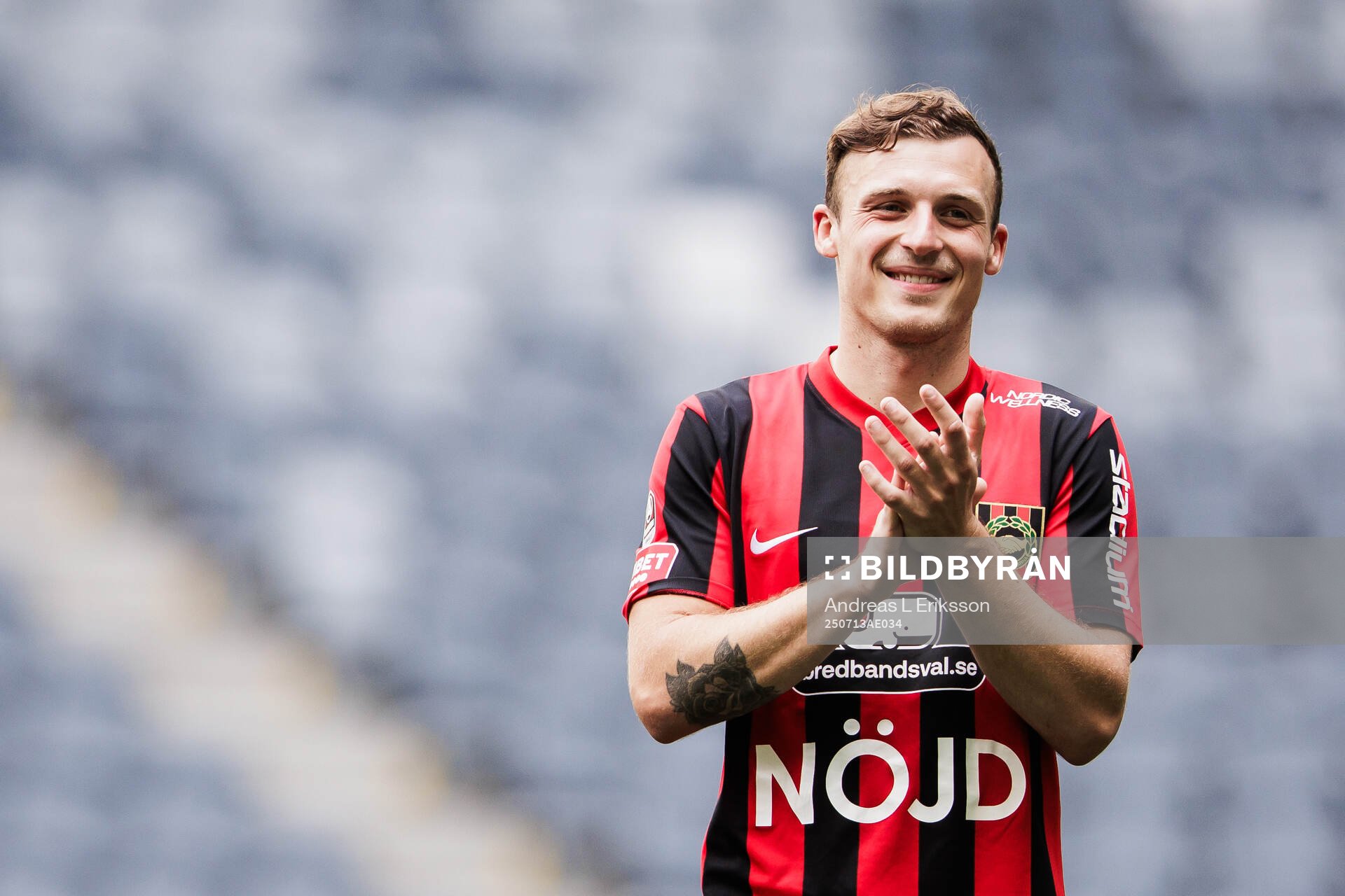 Brommapojkarnas Adam Skanning Jakobsen jublar