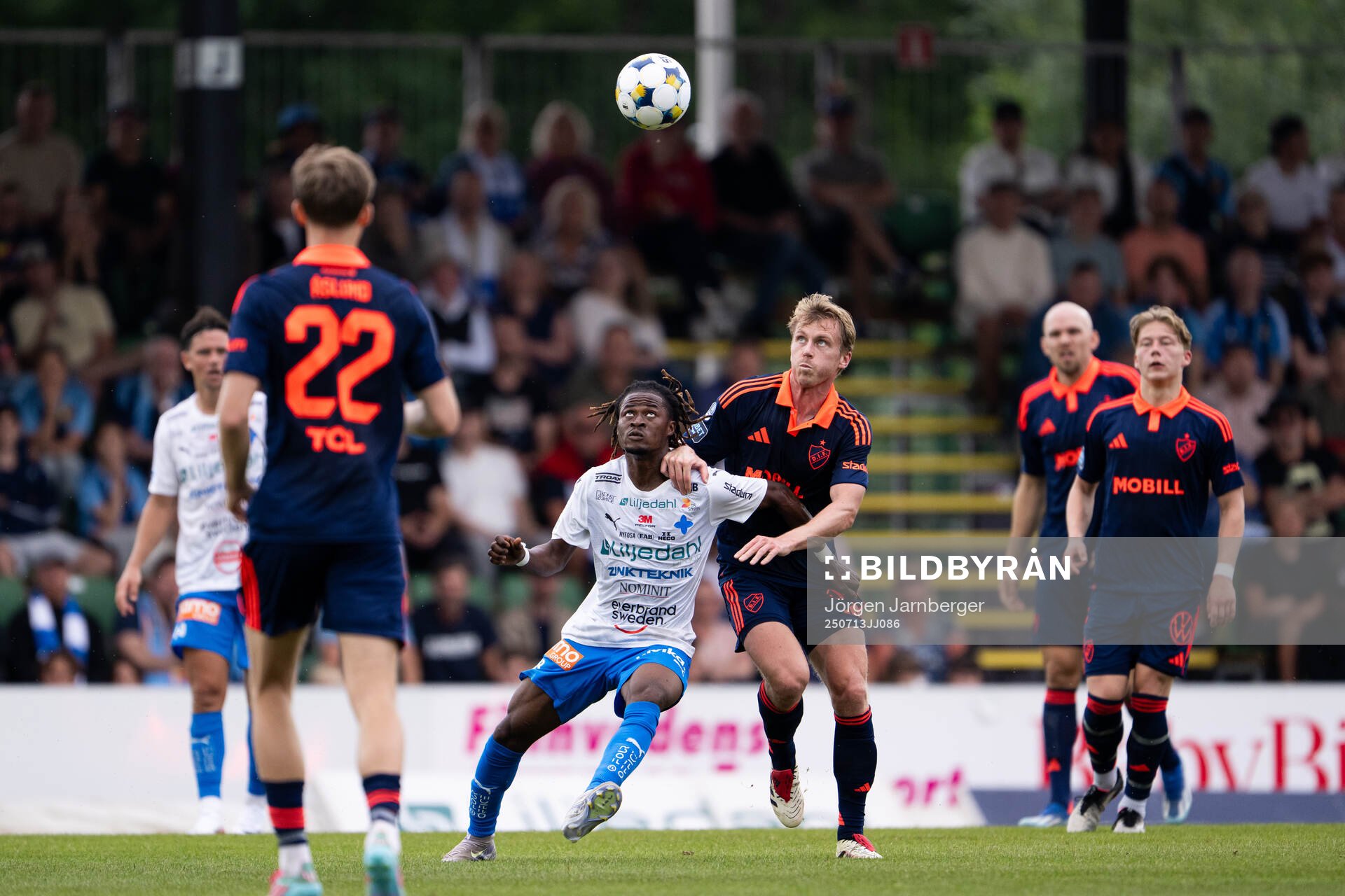 Värnamos Frank Junior Adjei  och Djurgårdens Rasmus