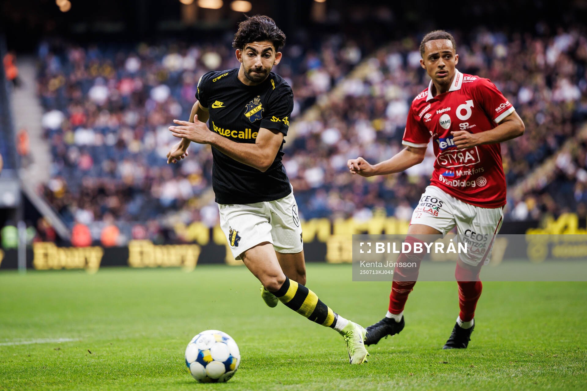 AIKs Andronikos Kakoullis och Degerfors Maill Lundgren